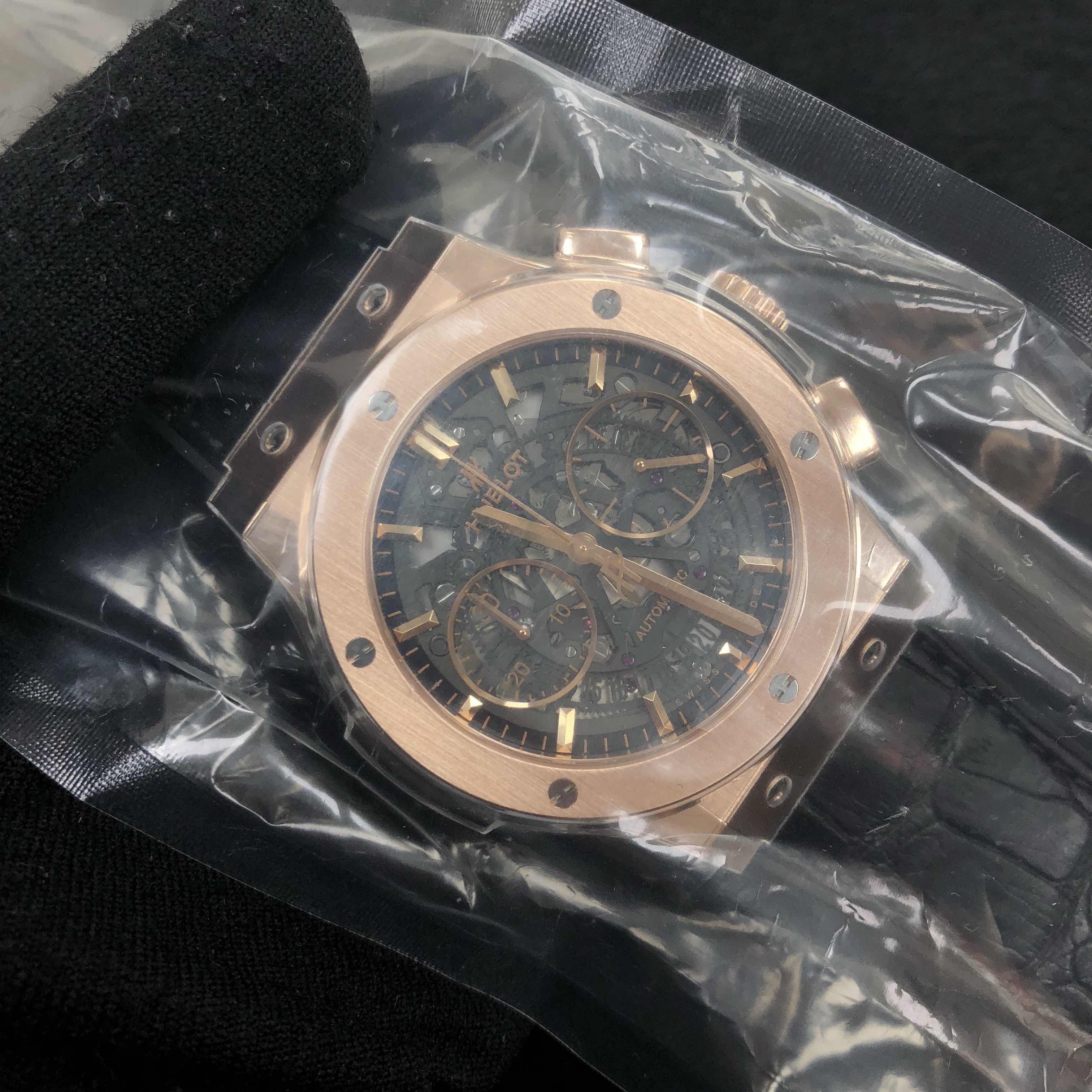 Hublot 525.OX.0180.LR Classic Fusion Auto 18kt Rose Gold Replica Watch - Swiss Movement - Image 5