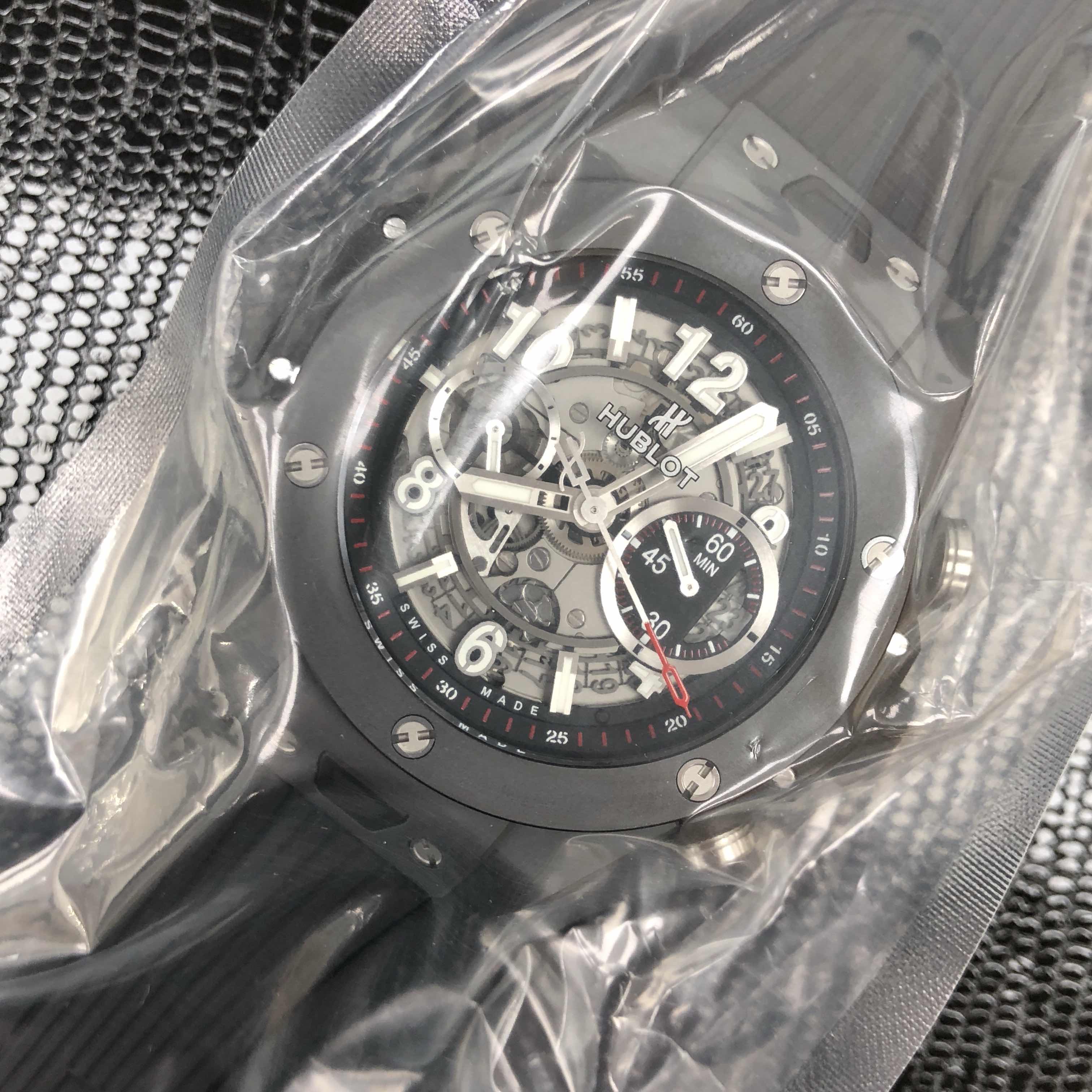 Hublot Big Bang 411.CI.1170.RX Replica Watch, Automatic Ceramic Case, Silver Dial - Image 5