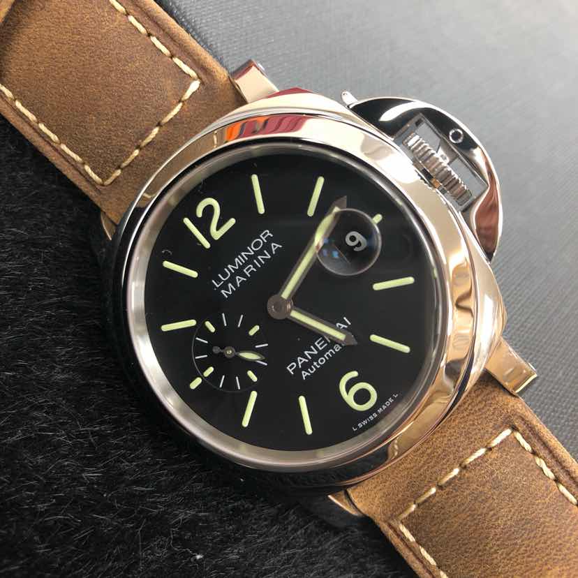 PAM01104 - Panerai Luminor Automatic Replica Watch - Black Dial Brown Alligator Strap - Image 5