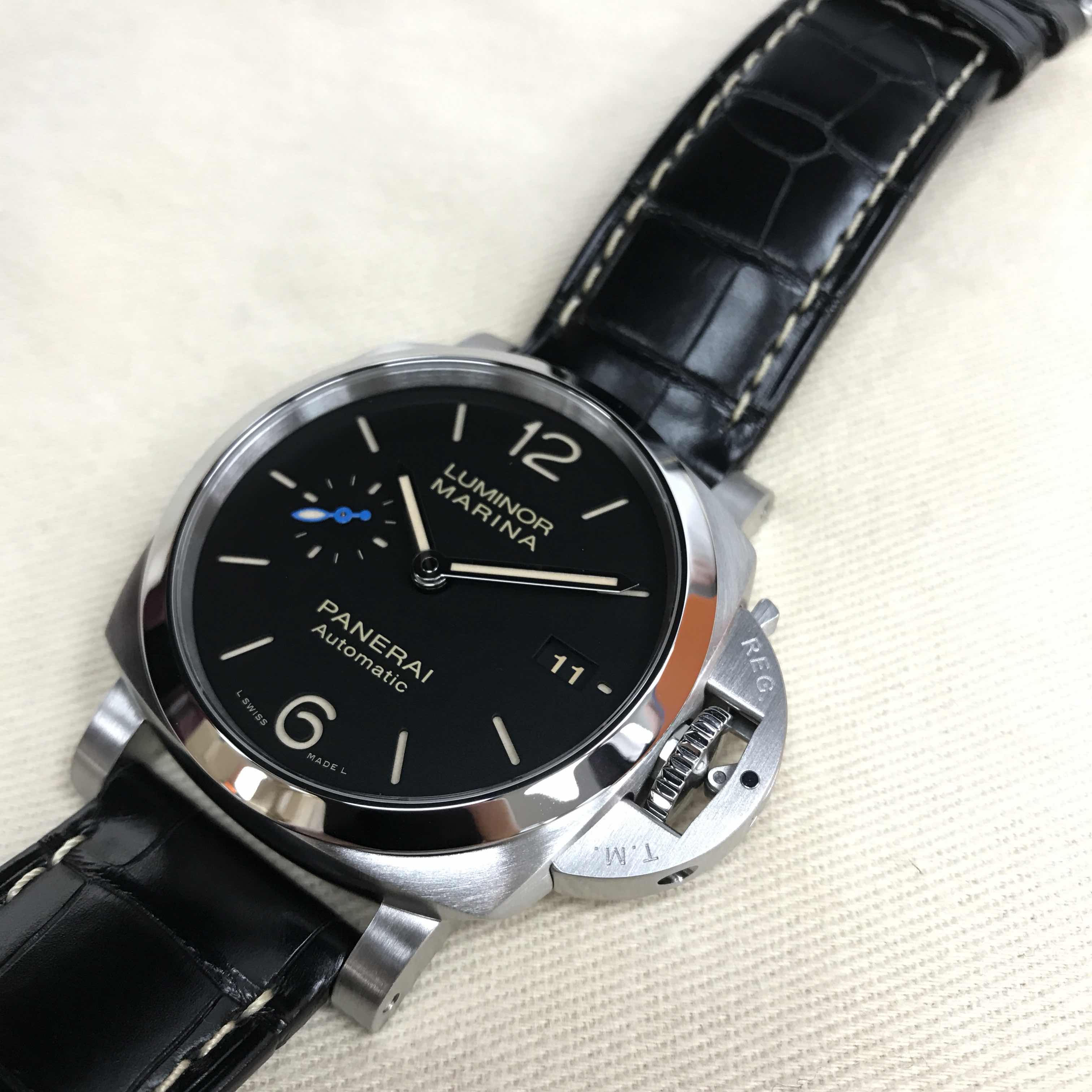 Panerai PAM01392 LUMINOR Automatic Steel Case Black Dial Alligator Strap Replica Watch - Image 5