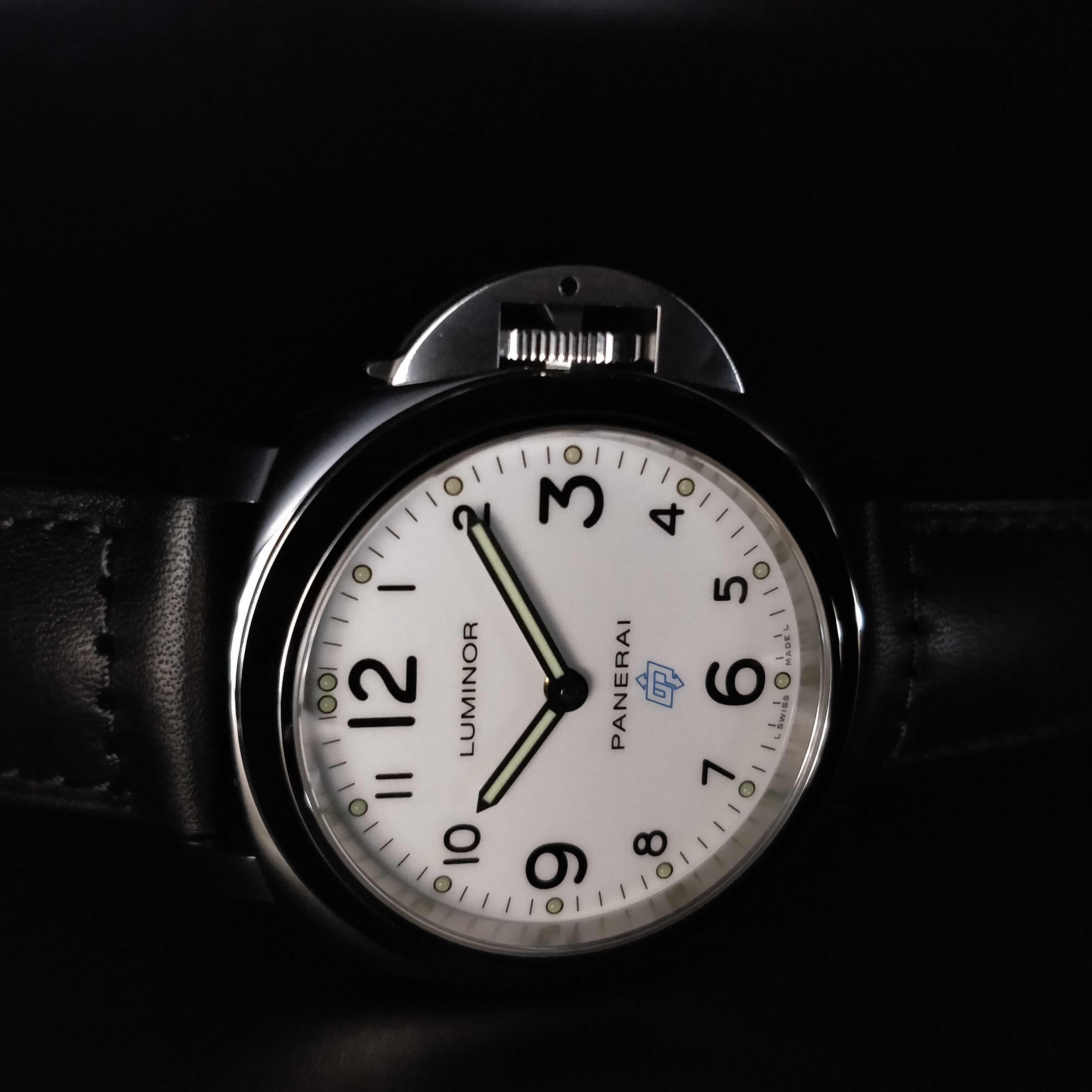 Panerai PAM00630 Luminor Replica Watch, White Dial, Manual Wind, Stainless Steel - Image 5