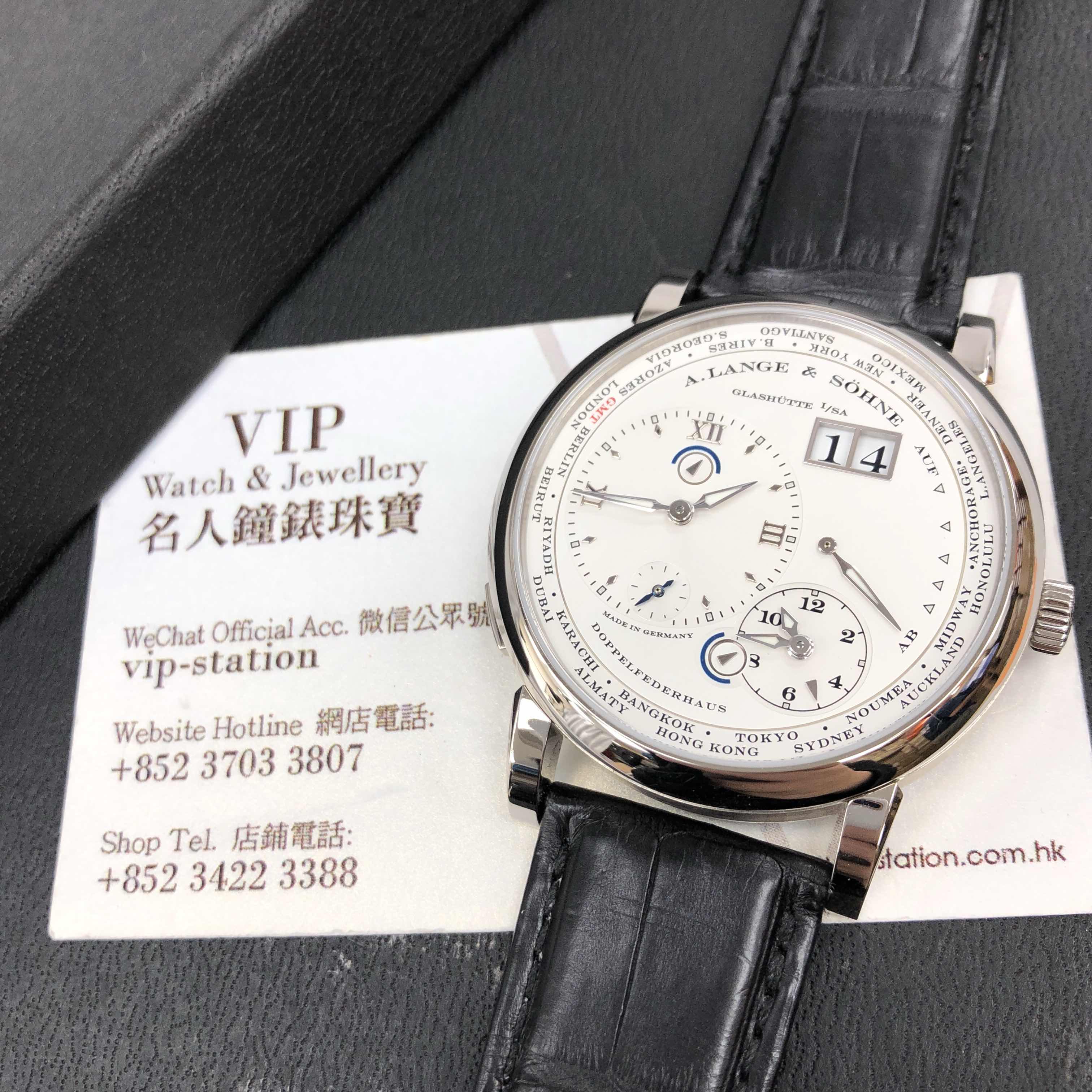 A Lange & Sohne 116.039 LANGE 1 Replica Watch Manual Wind 18kt White Gold White Dial Alligator Strap - Image 5