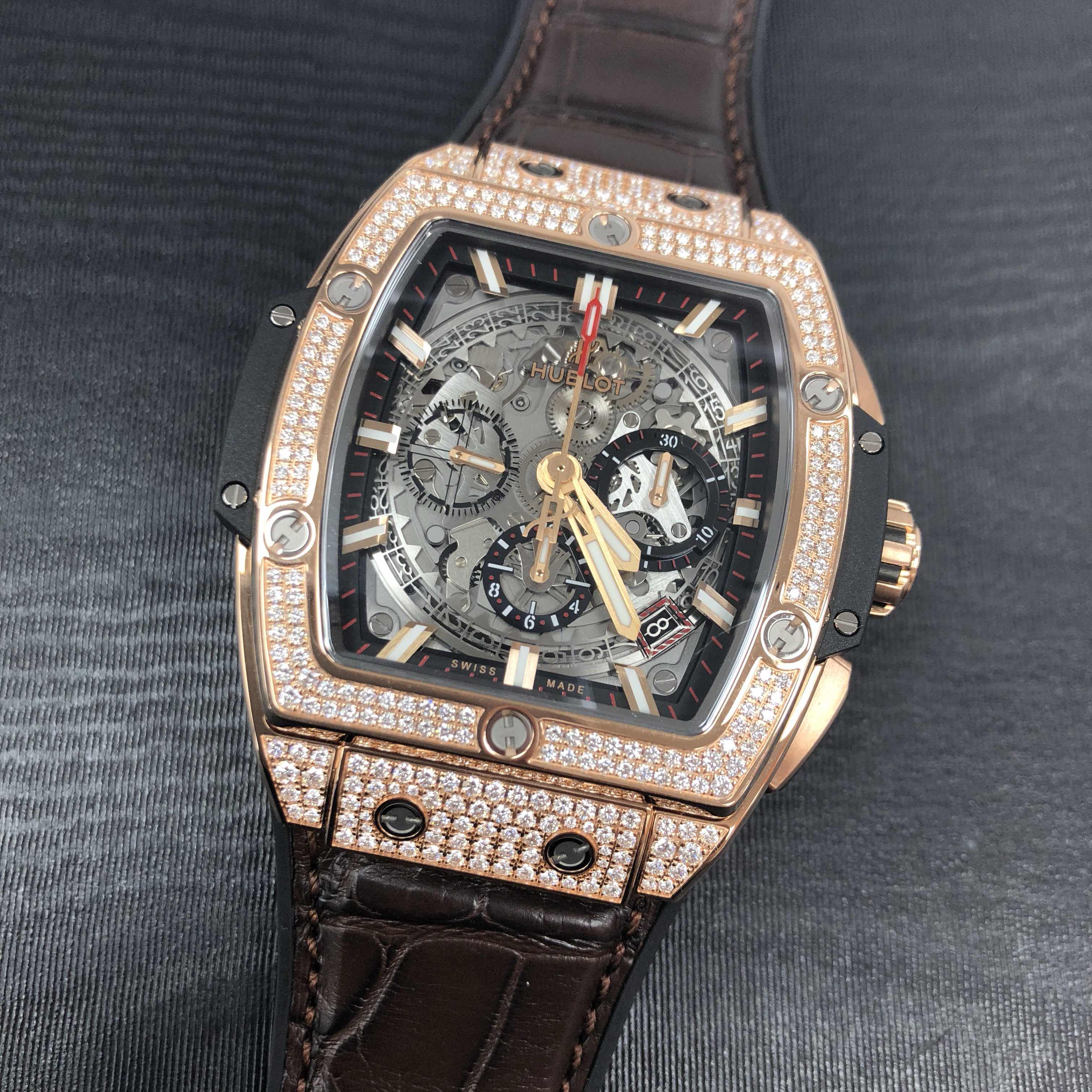 Hublot 641.OX.0183.LR.1704 Replica Watch, Automatic Movement, 42mm 18kt Rose Gold & Diamond Case - Image 5