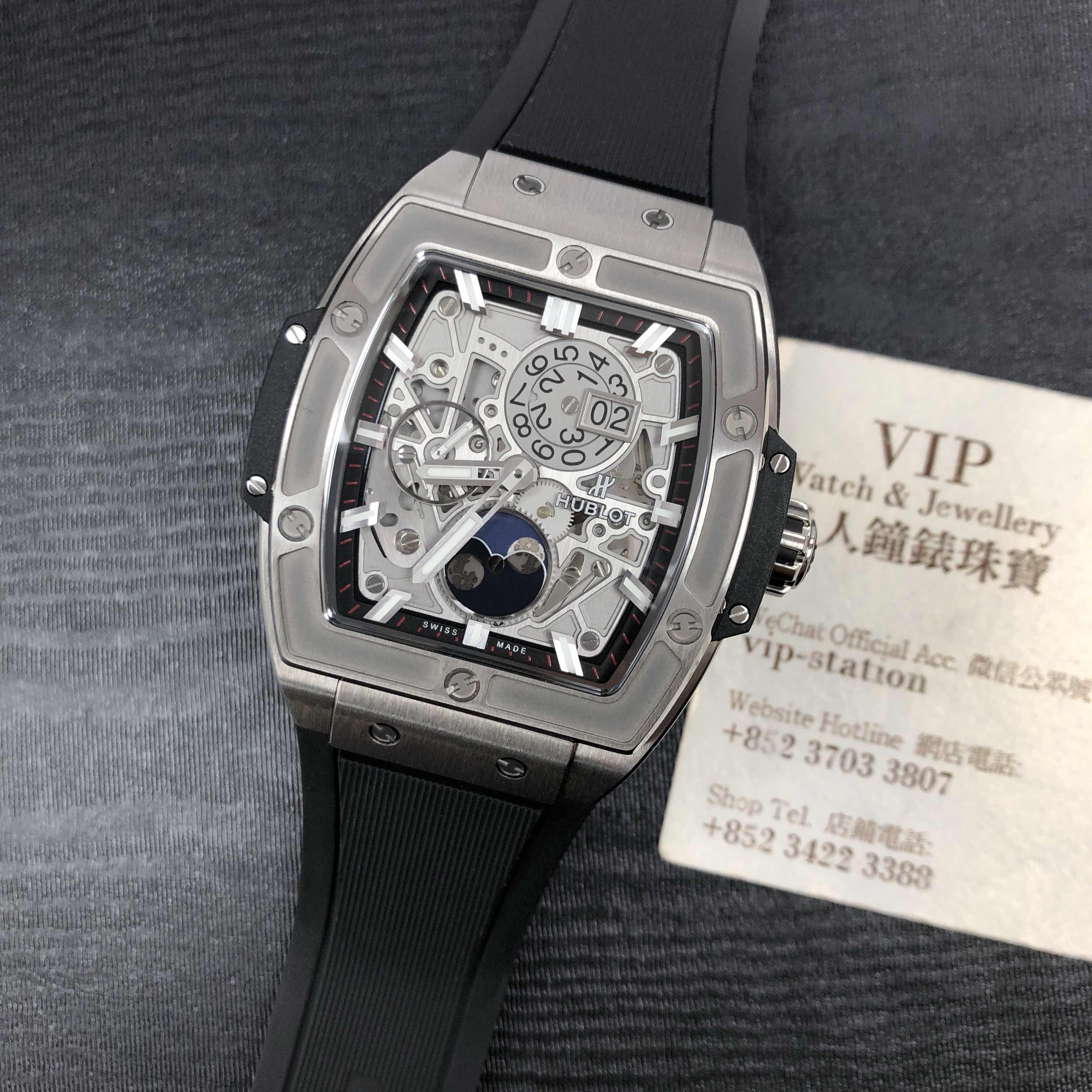 Hublot 647.NX.1137.RX Automatic Titanium Replica Watch - Silver Dial, Rubber Strap - Image 5