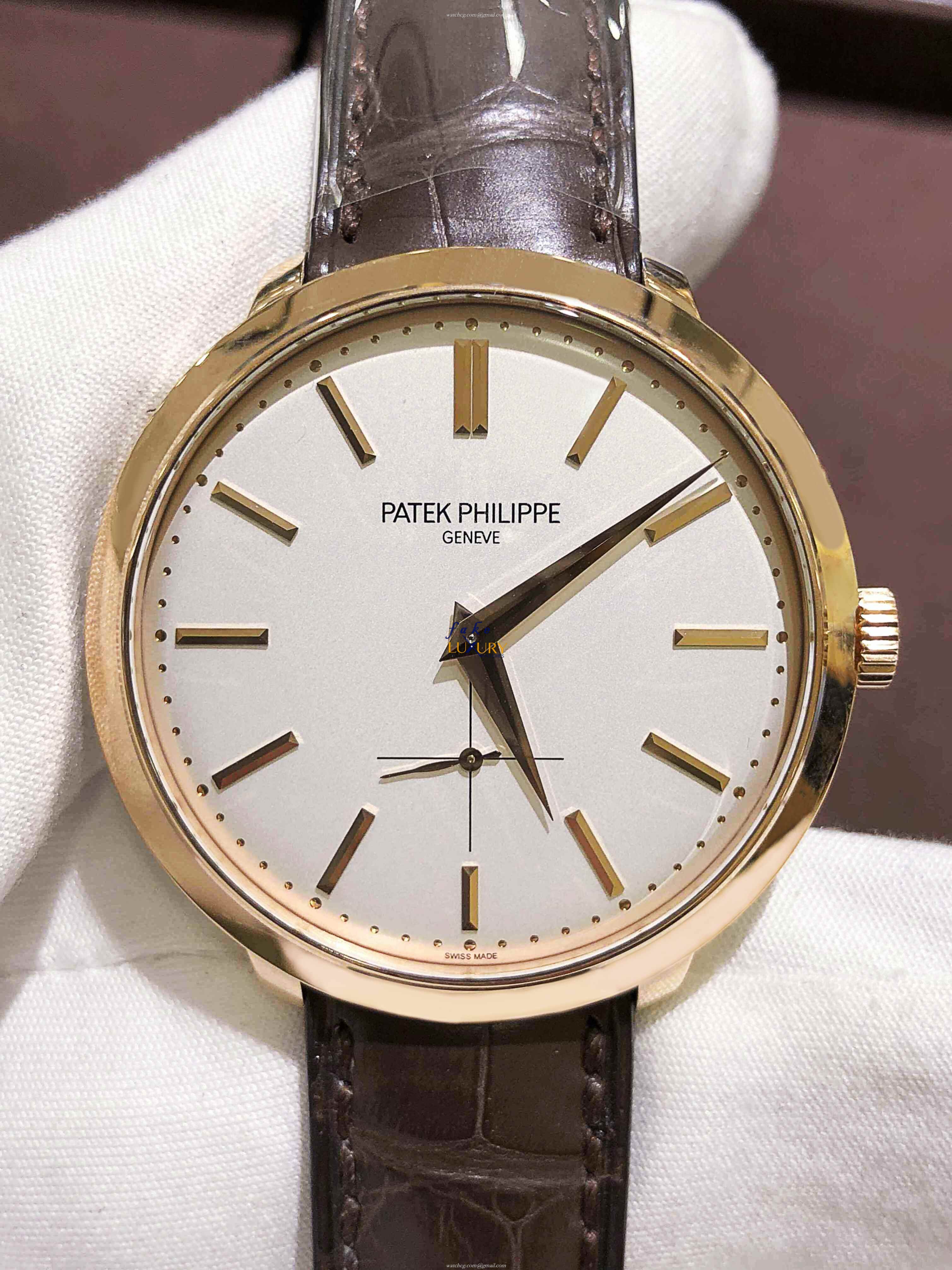 Patek Philippe 5123R-001 Calatrava Replica Watch, White Dial, 18kt Rose Gold Case, Manual Wind - Image 4