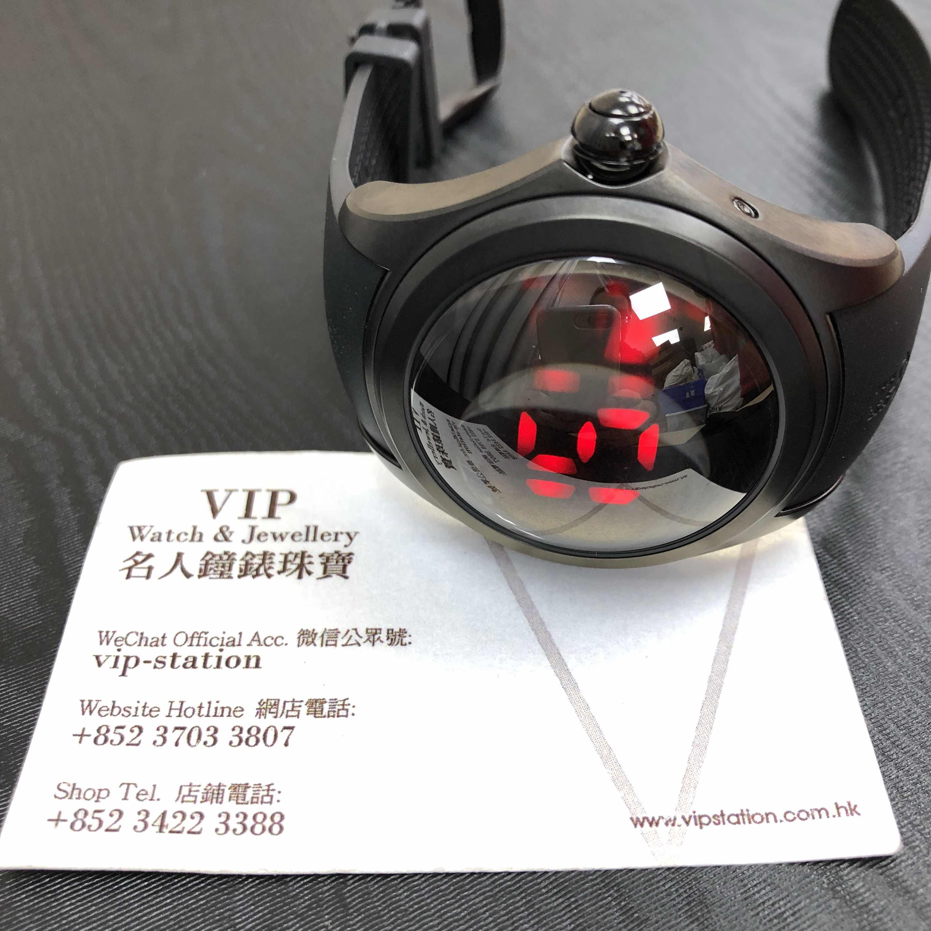 Corum 405.100.98/0371 DI01 Bubble Replica Watch, Quartz Movement, Black Dial, Rubber Strap - Image 5