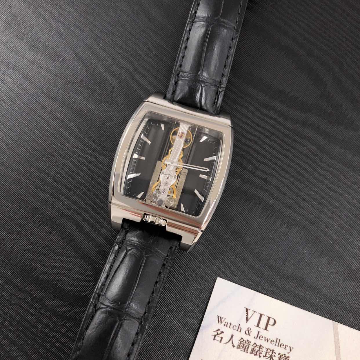 Corum 113.770.56-0001 GD02 Bridge Replica Watch, Gold Dial, 18kt Yellow Gold Case, Manual Wind - Image 4