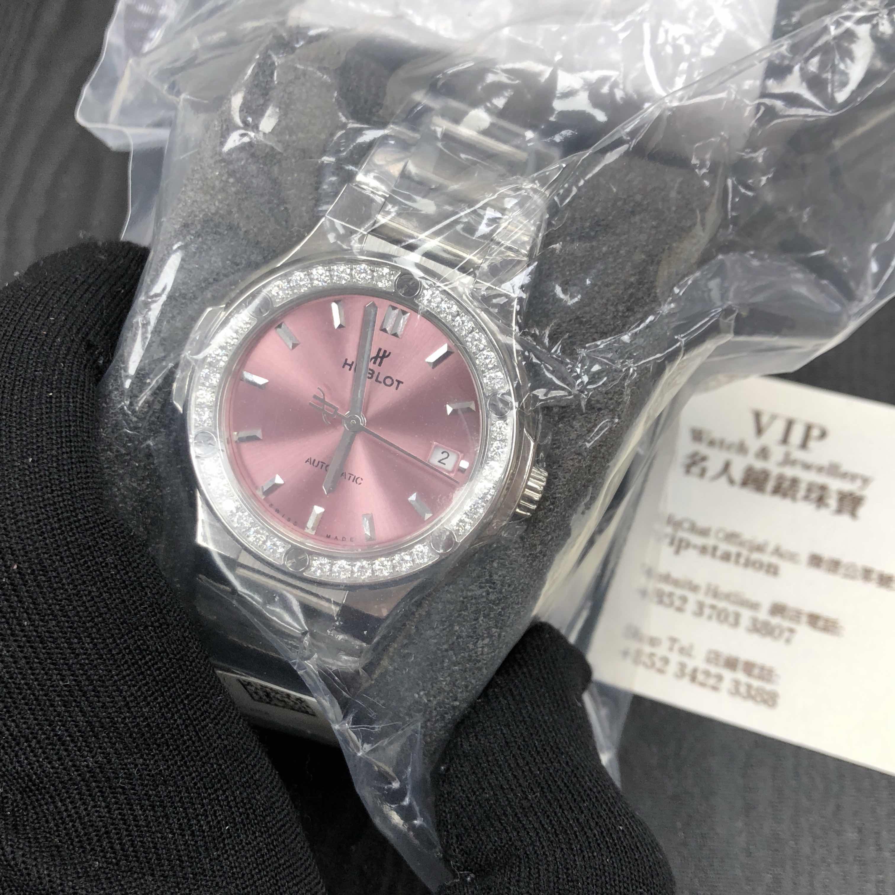 Hublot 568.NX.891P.NX.1204 Classic Fusion Automatic Steel Replica Watch, Pink Dial, Silver Strap - Image 3