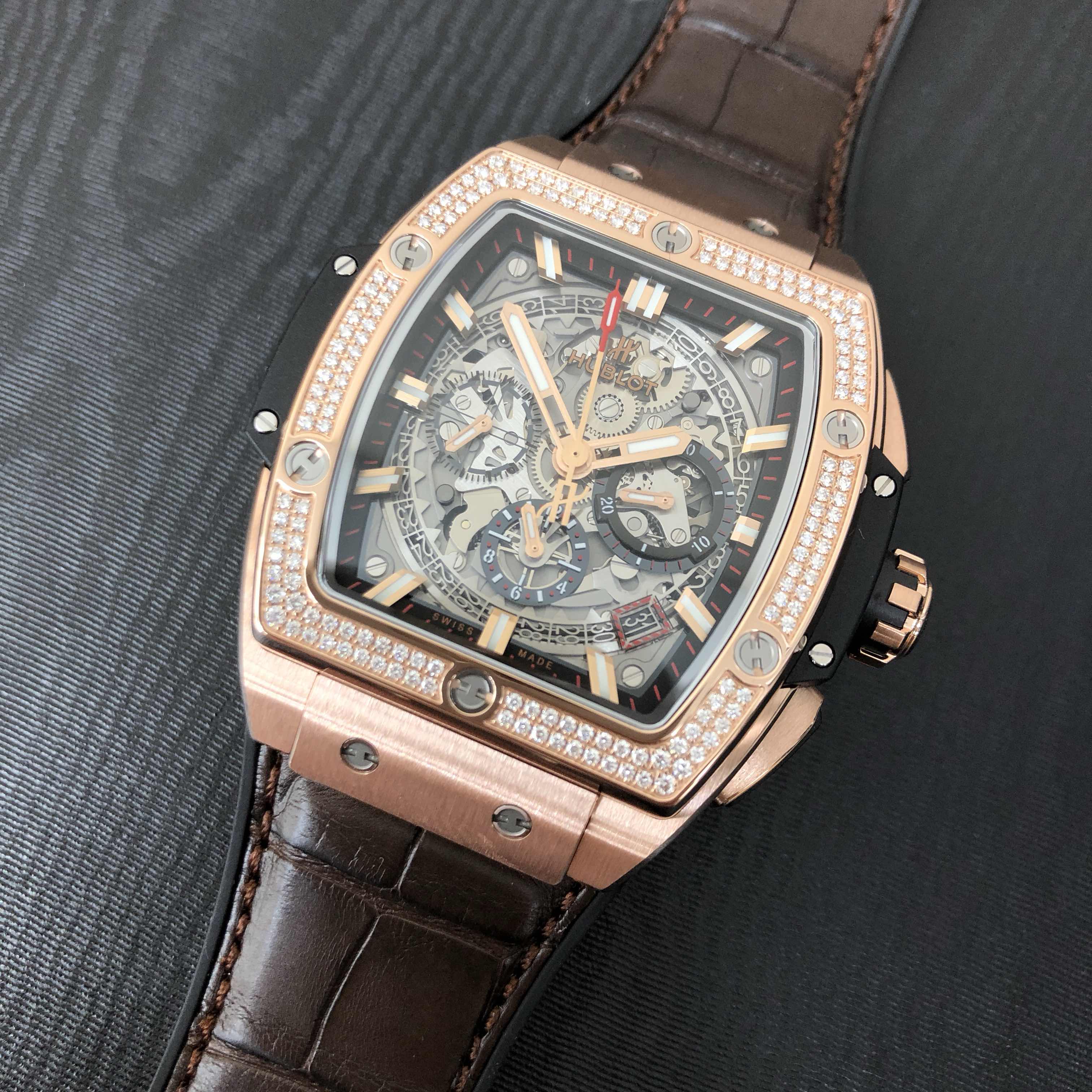 Hublot 641.OX.0183.LR.1104 Replica BIG BANG Auto 18kt Rose Gold Case Silver Dial Brown Leather - Image 5
