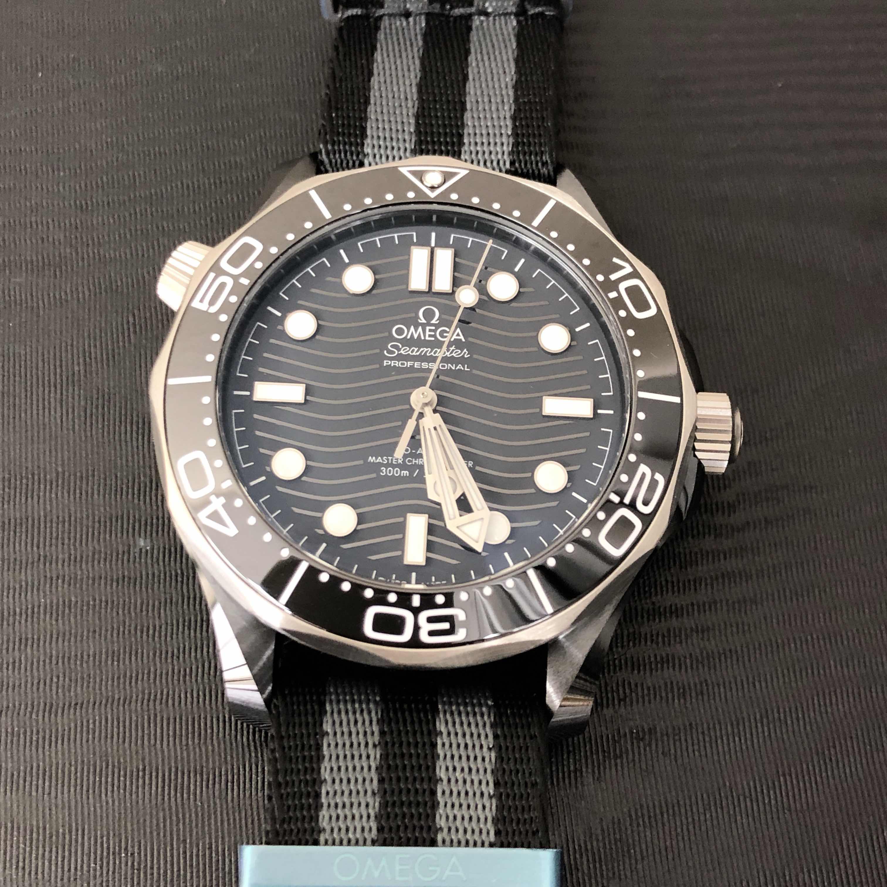 Omega 210.92.44.20.01.002 Seamaster Replica Watch, Black Dial, Ceramic Case, Automatic - Image 5