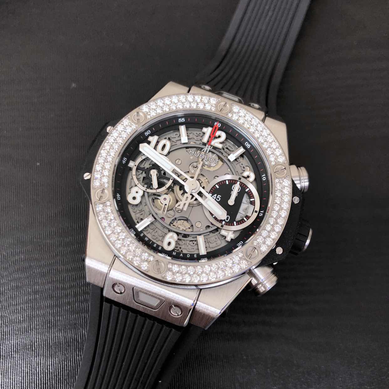 Hublot BIG BANG 441.NX.1170.RX.1104 Replica Watch, Titanium Diamond Case, Transparent Skull - Image 5