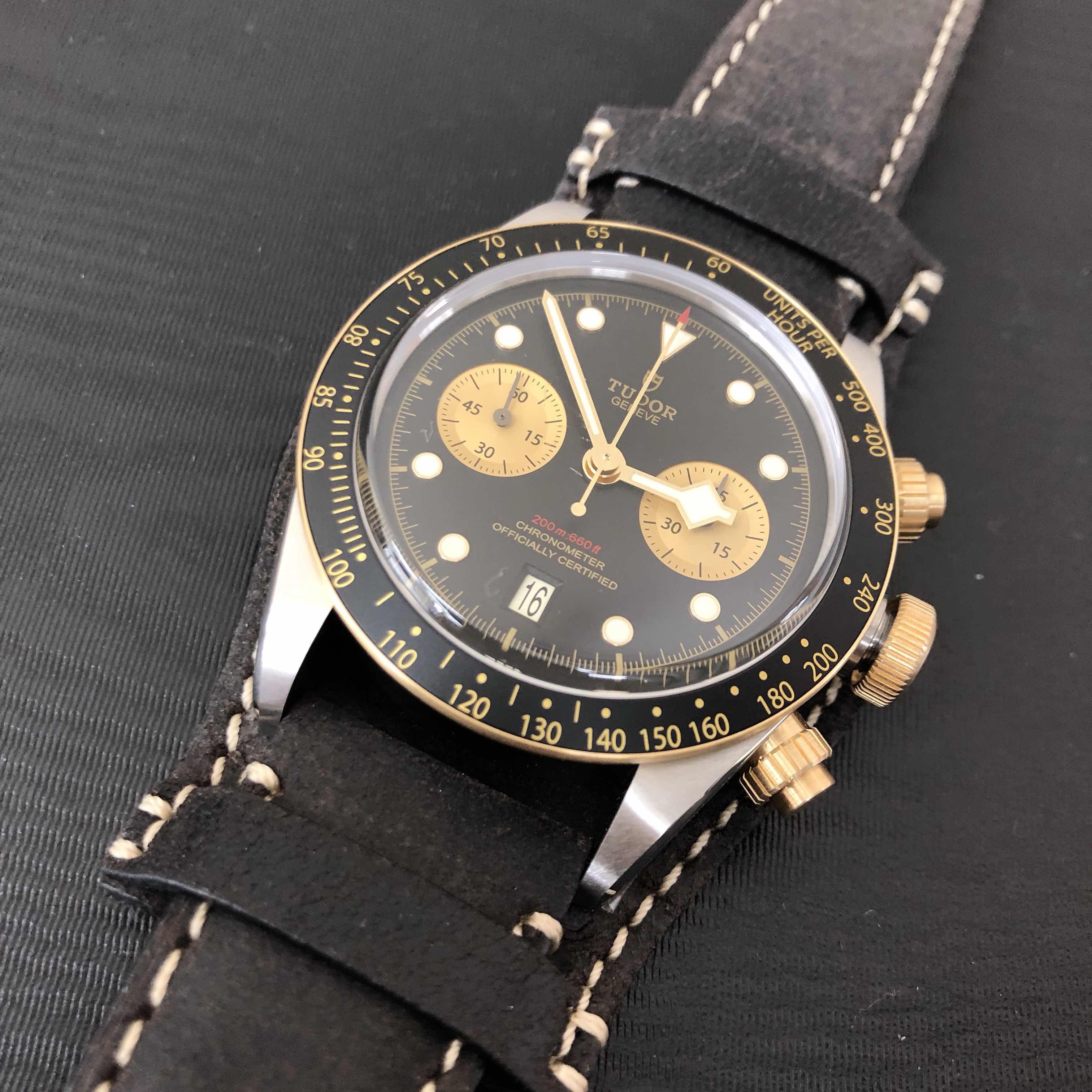 Tudor 79363N-LEATHER STRAP - BLACK BAY Automatic 18kt Gold & Steel Replica Watch - 41mm - Swiss - Image 5