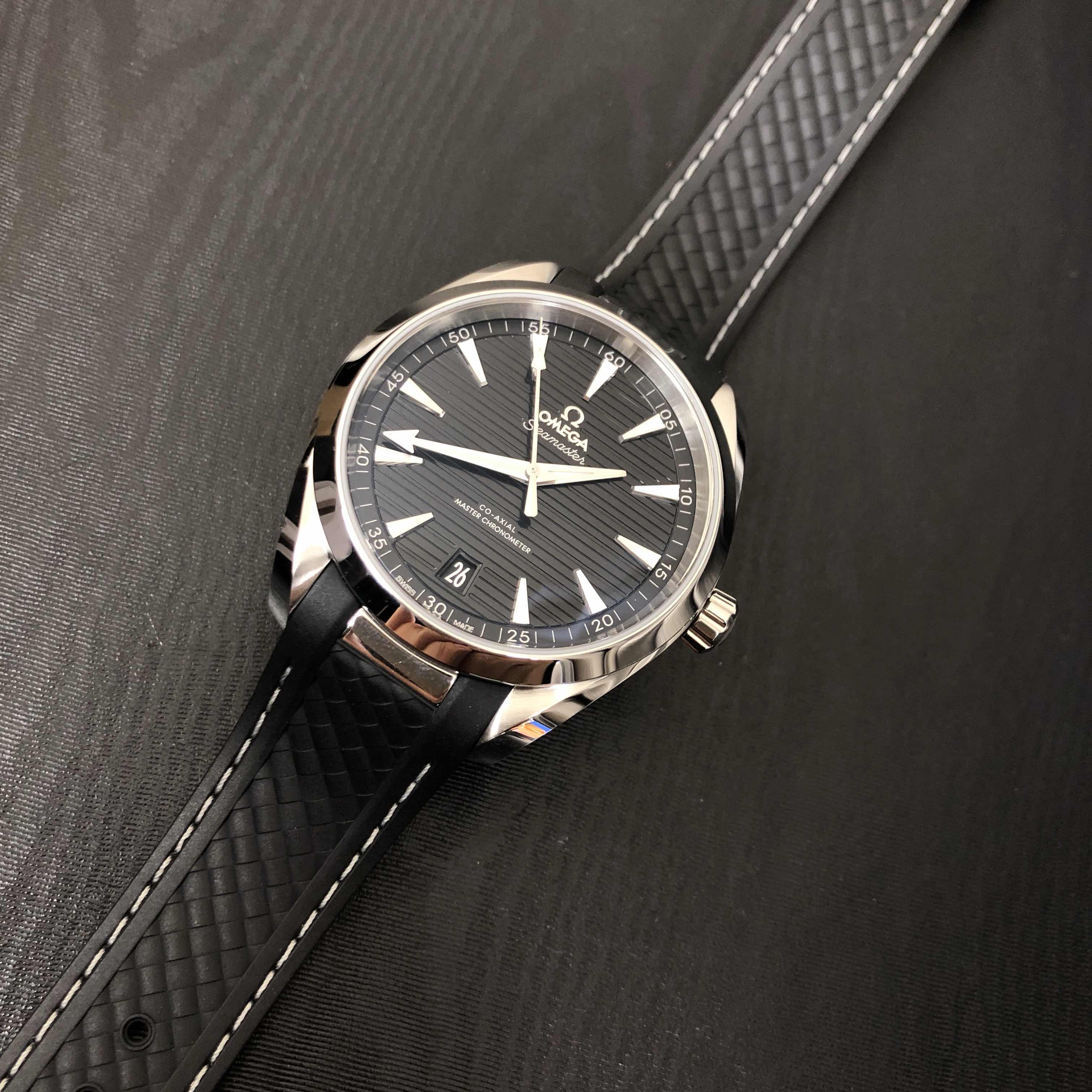 Omega 220.12.41.21.01.001 Replica Seamaster Automatic Black Dial Steel Case Leather Strap Watch - Image 5