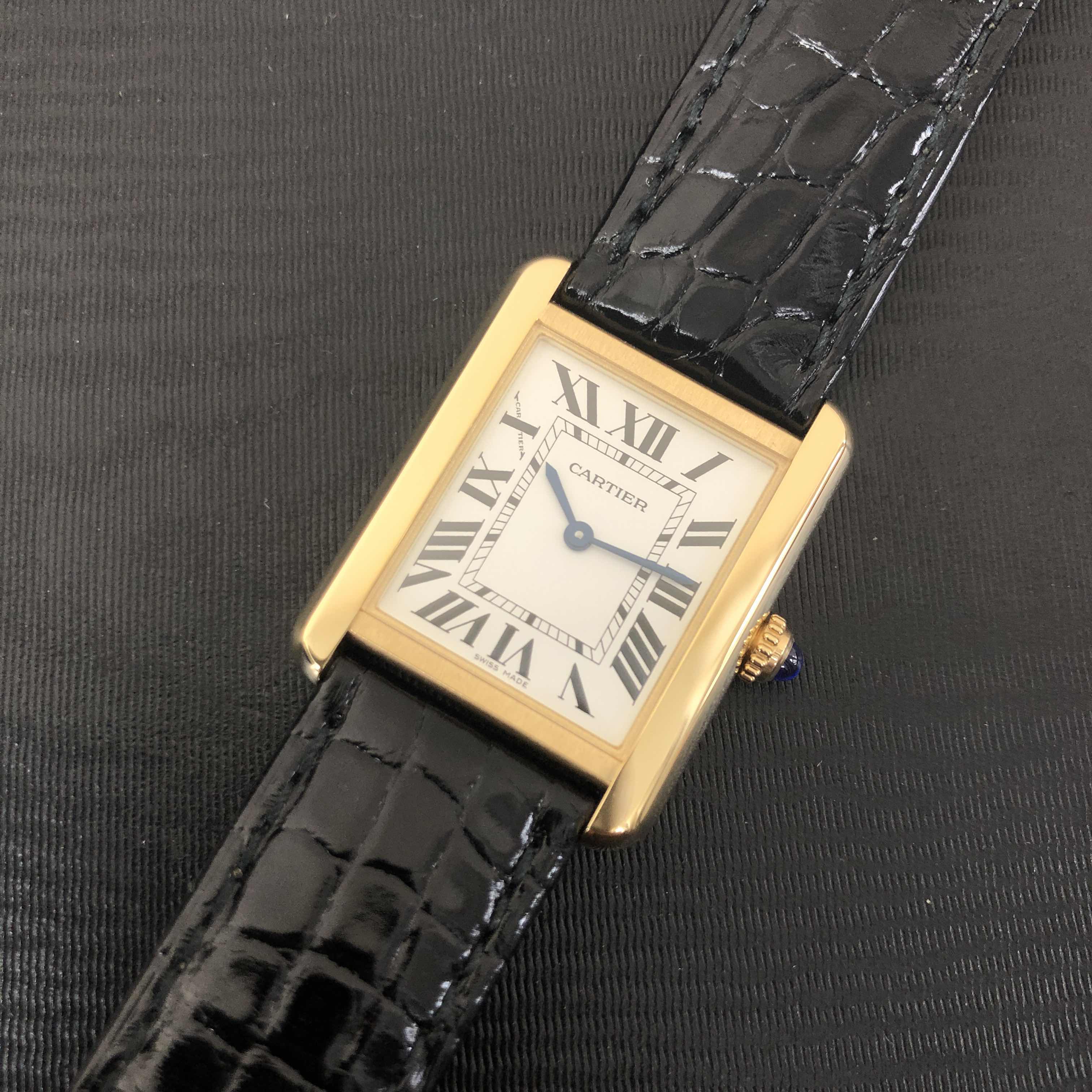 Cartier W5200002 TANK Quartz 18kt Yellow Gold Replica Watch - Luxury Swiss Clone with Ceramic Bezel - Image 5