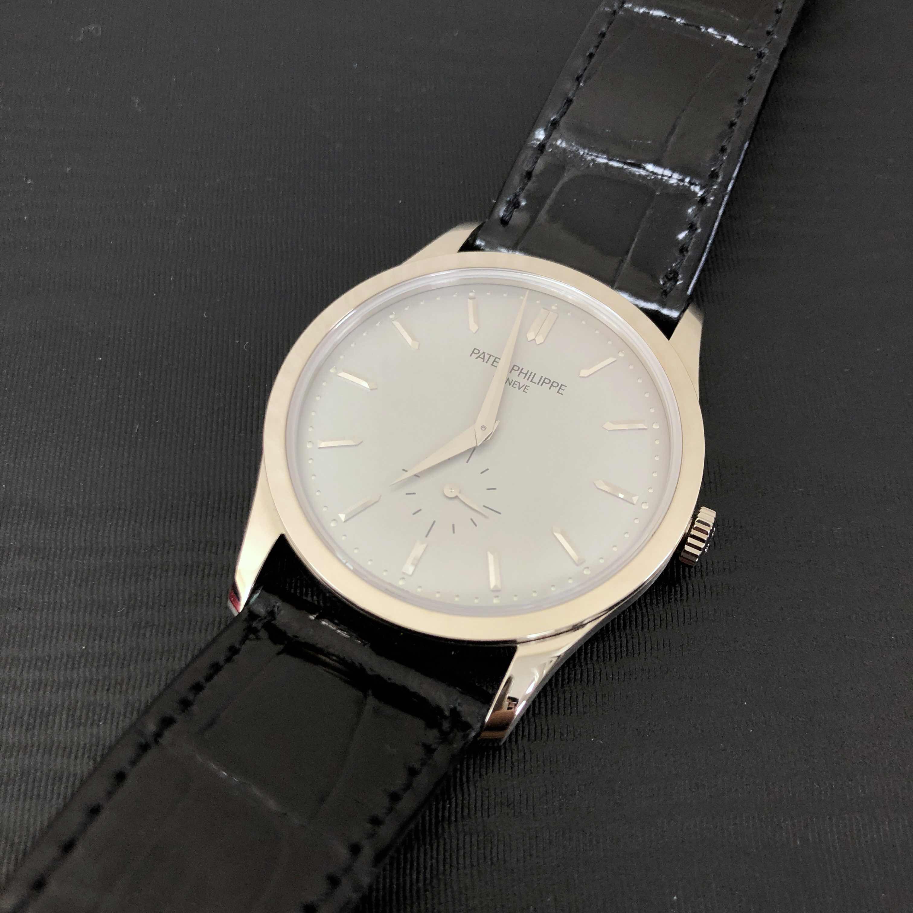 Patek Philippe Calatrava 5196G-001 Manual Wind 18kt White Gold Gray Dial Replica Watch - Image 5