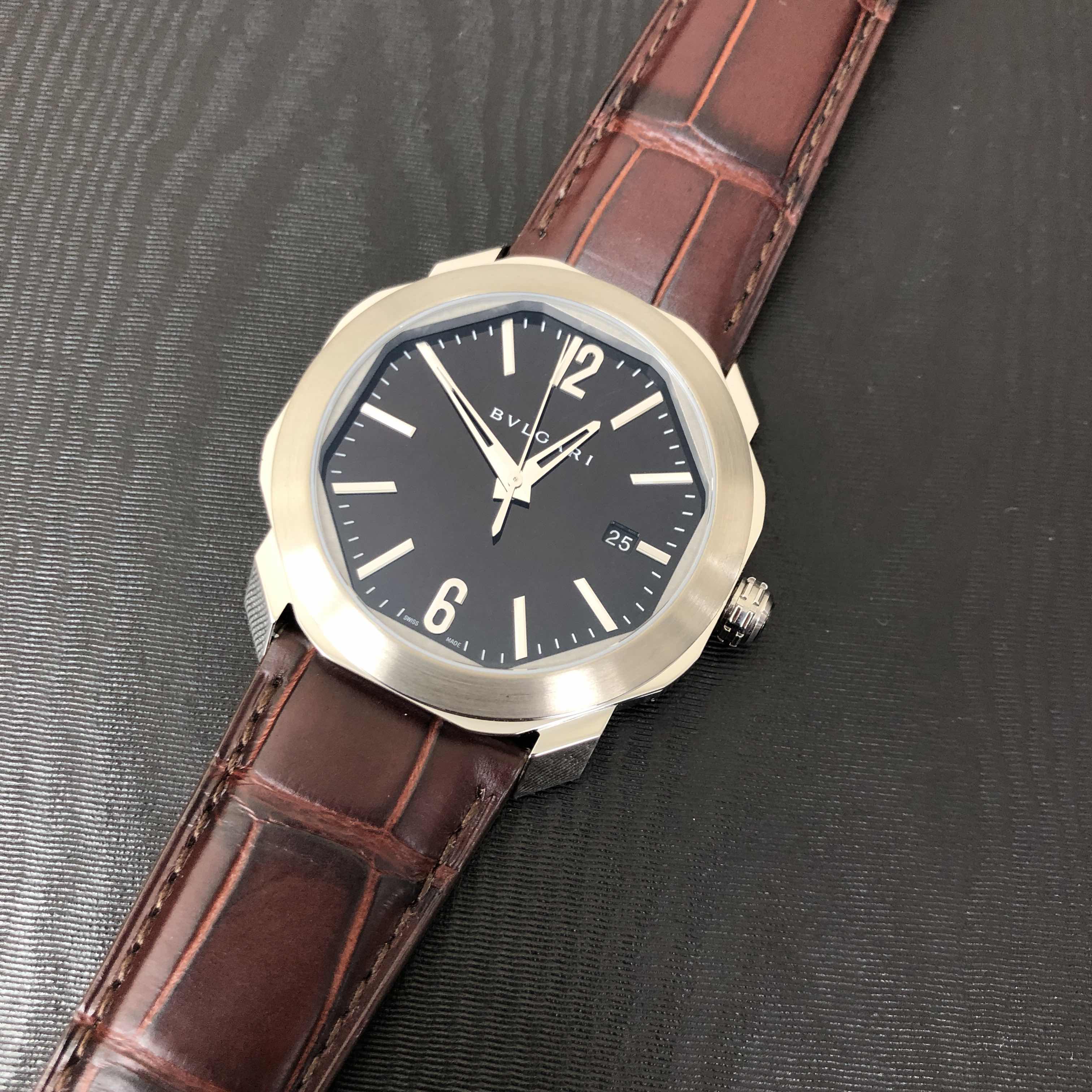 Bulgari OC41C1SLD Octo Roma Automatic Stainless Steel Brown Alligator Strap Replica Watch - Image 5