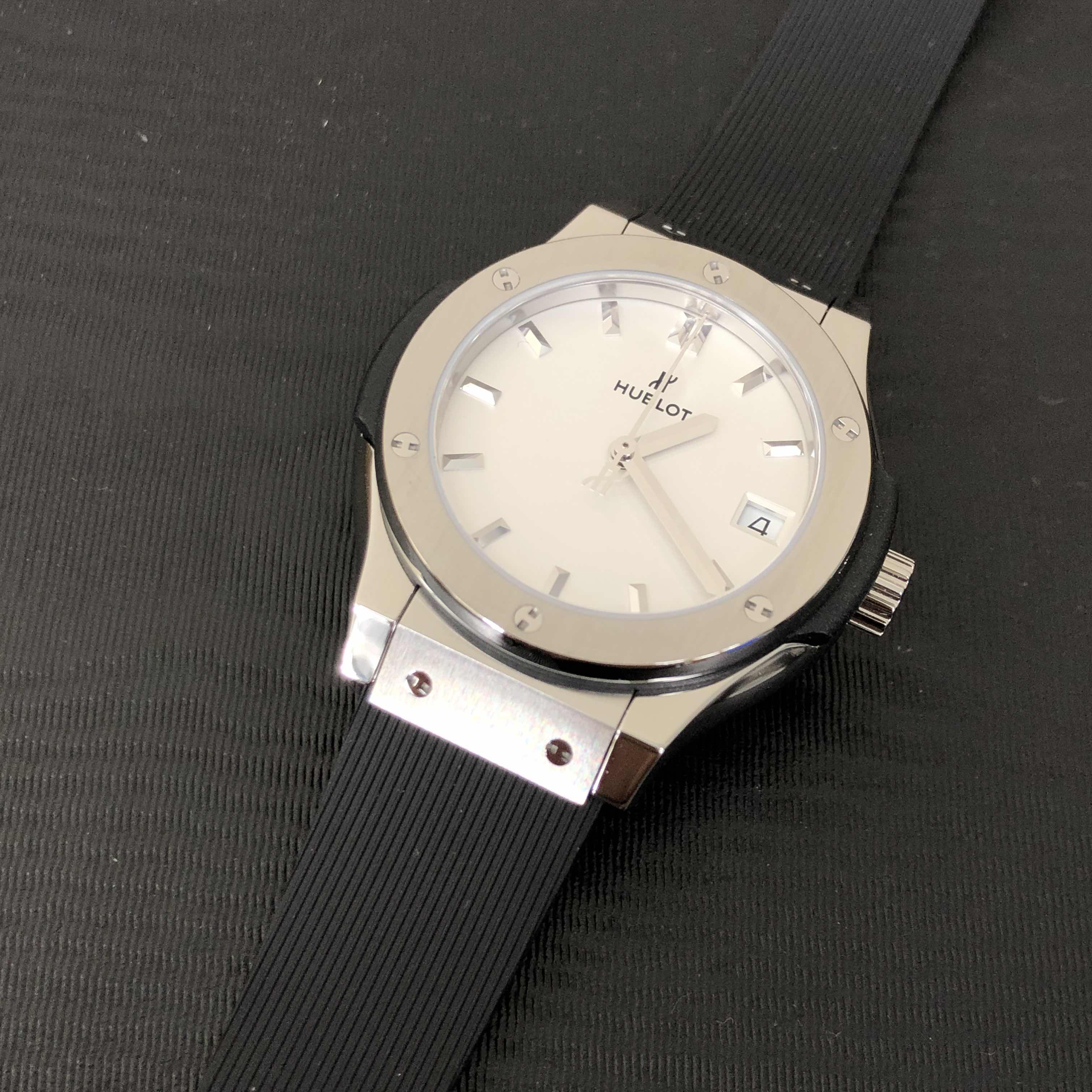 - HUB581NX2611RX - Hublot Classic Fusion Quartz Titanium Replica Watch - 33mm Titanium Case - Image 5