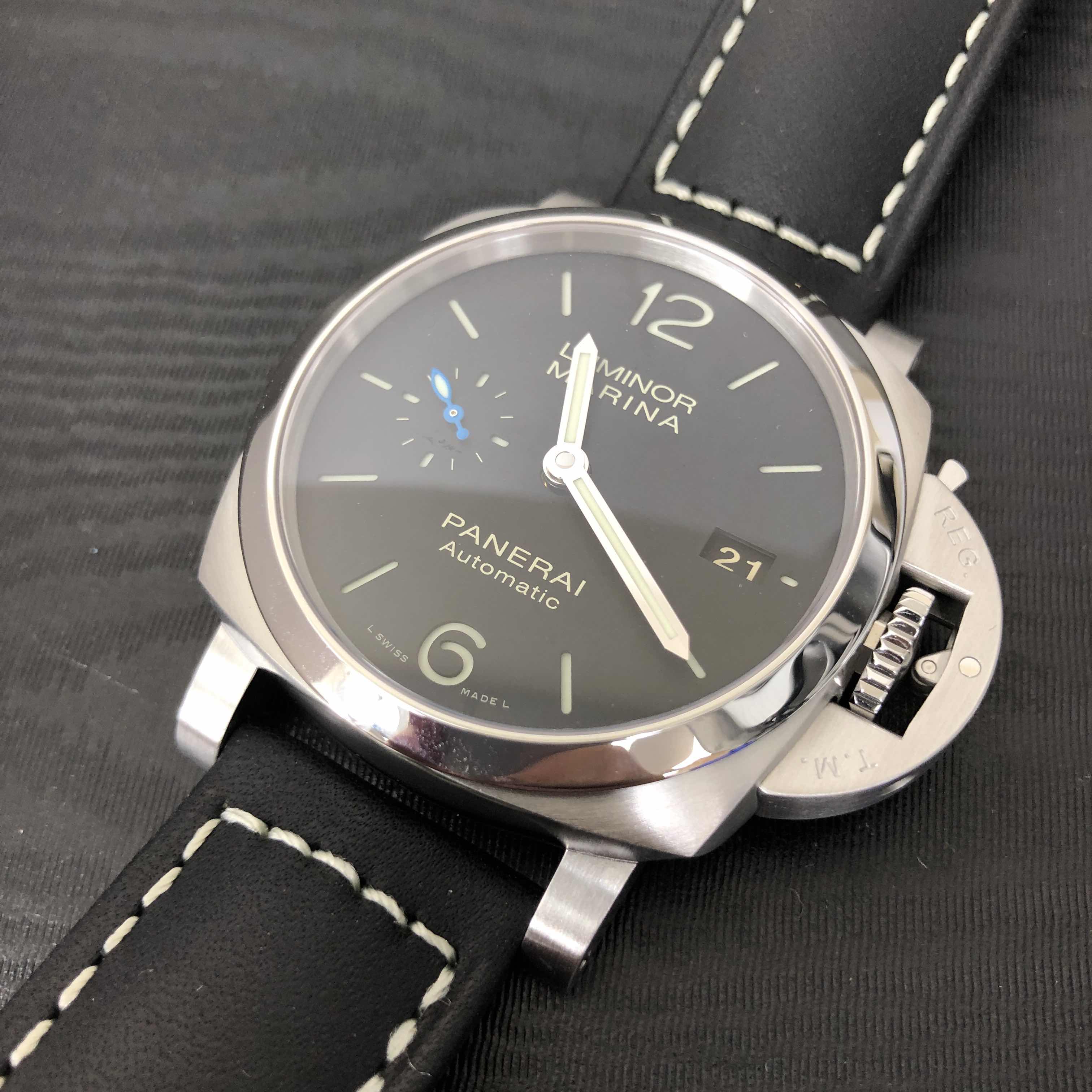 Panerai PAM02392 LUMINOR MARINA Manual Wind 42mm Stainless Steel Replica Watch, Black Dial, Leather - Image 5