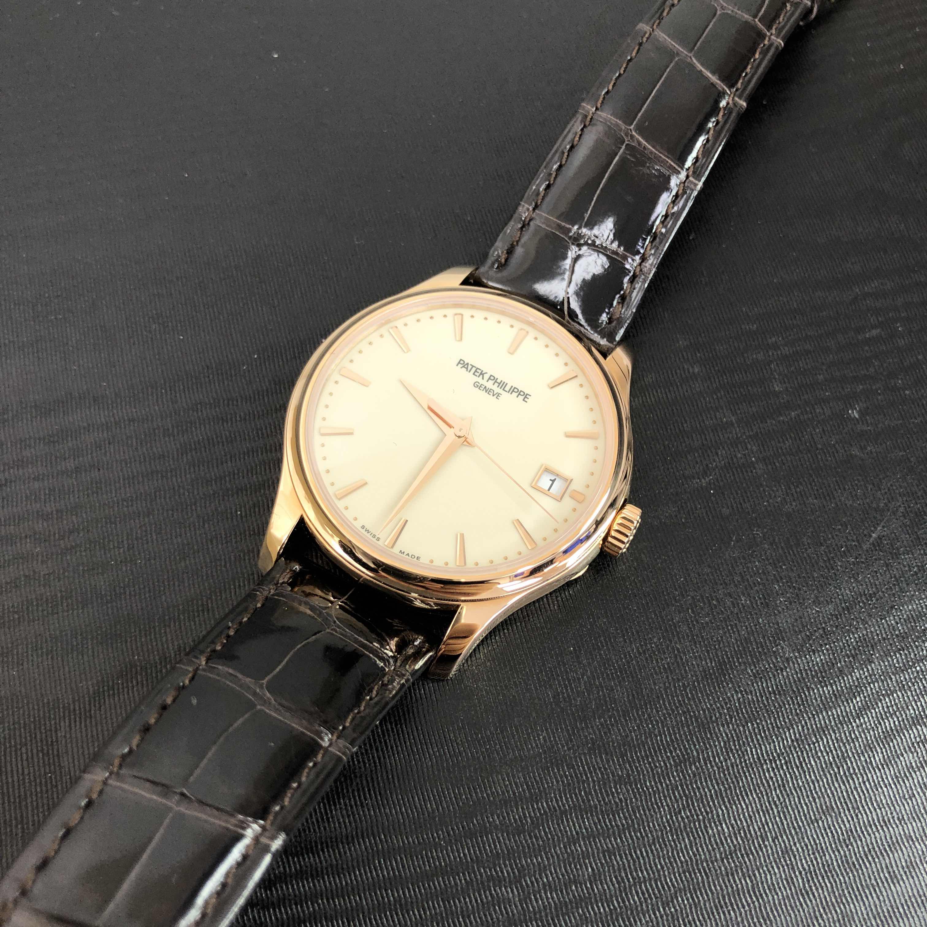 Patek Philippe 5227R-001 Calatrava Replica Watch, Beige Dial, Rose Gold Case, Brown Alligator Strap - Image 5