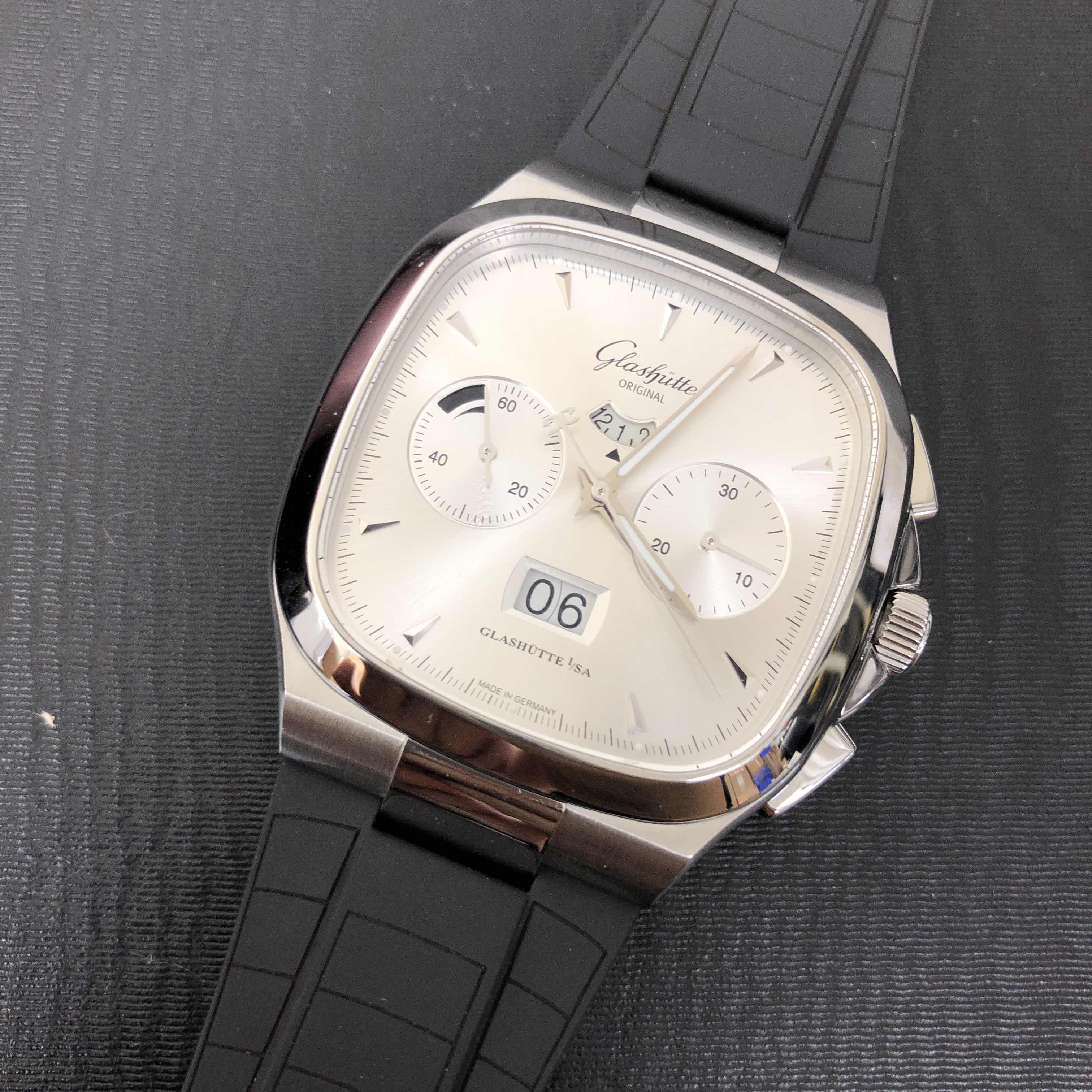 Glashutte 1-37-02-02-02-33 Replica Watch, Automatic, Silver Dial, Steel Case, Rubber Strap - Image 5