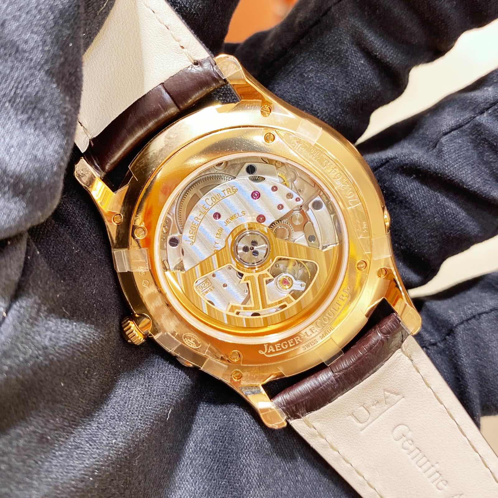 Jaeger-Lecoultre Q1362501 MASTER ULTRA THIN - Automatic - 18kt Rose Gold & Diamonds - Replica Watch - Image 4