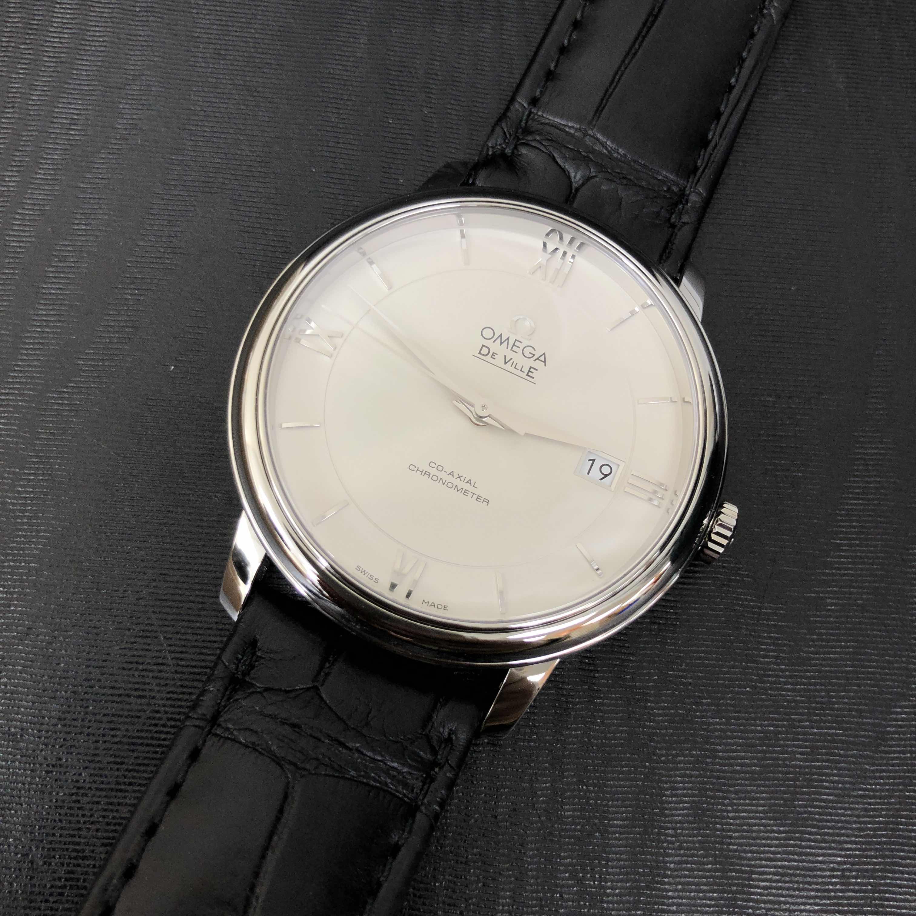 Omega 424.13.40.20.02.001 Swiss Automatic Stainless Steel Replica Watch, Black Leather Strap - Image 5
