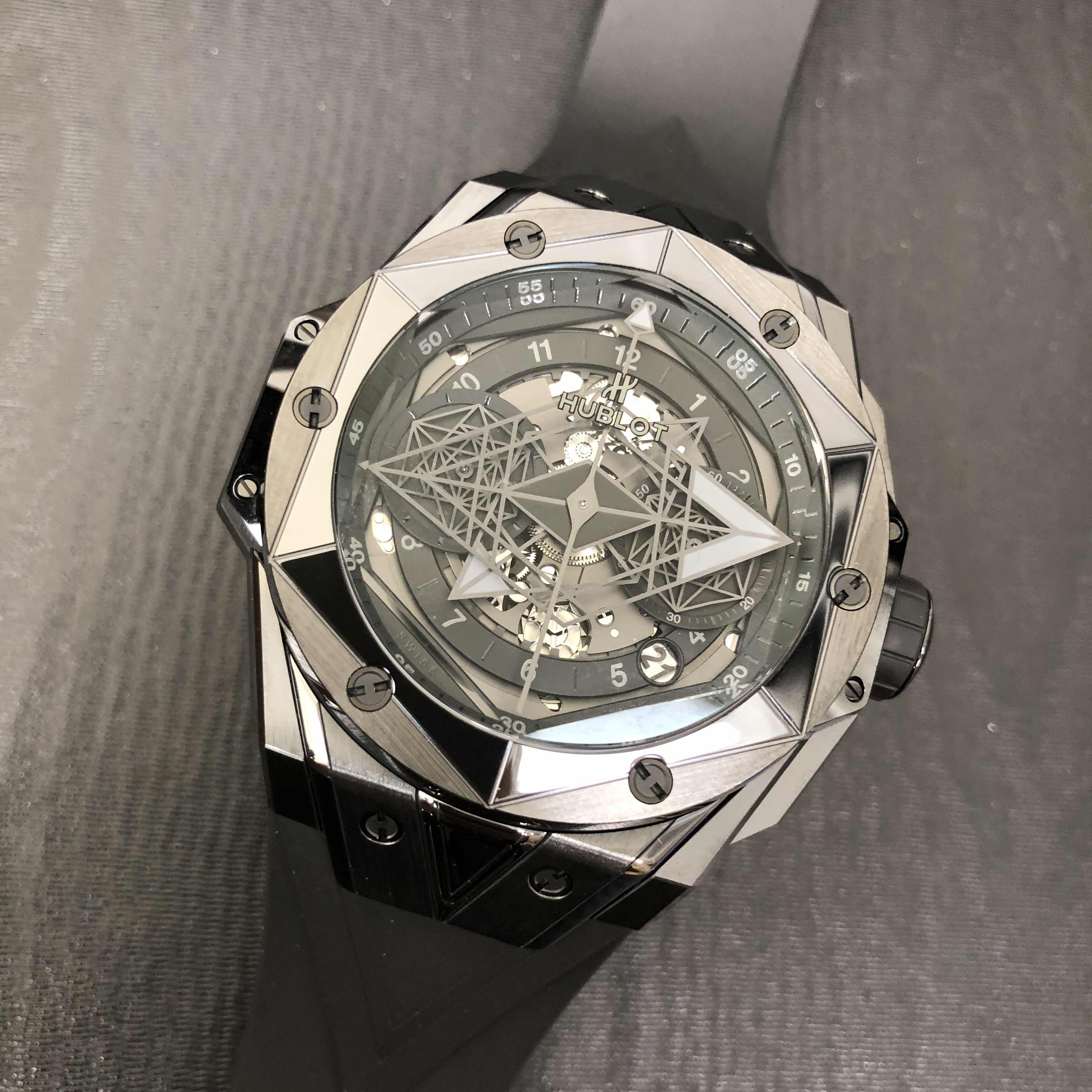 Hublot 418.CX.1114.RX.MXM20 Automatic Ceramic BIG BANG Replica Watch - Swiss Movement, Black Dial - Image 5