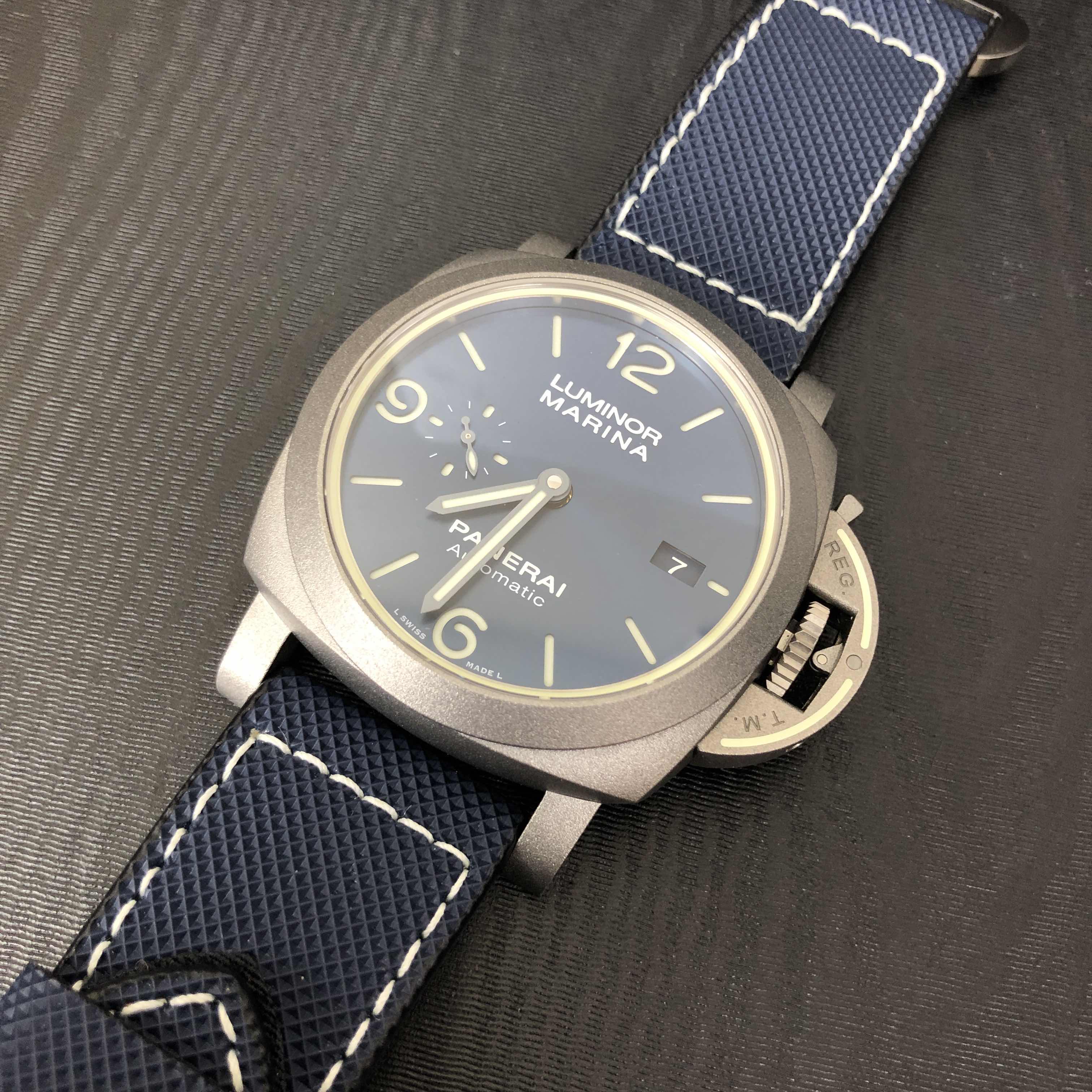 Panerai PAM01117 LUMINOR MARINA - AUTO - TITANIUM - SKINNY-STRAP - DIAL: BLUE - CLASP: FOLDING Watch - Image 5