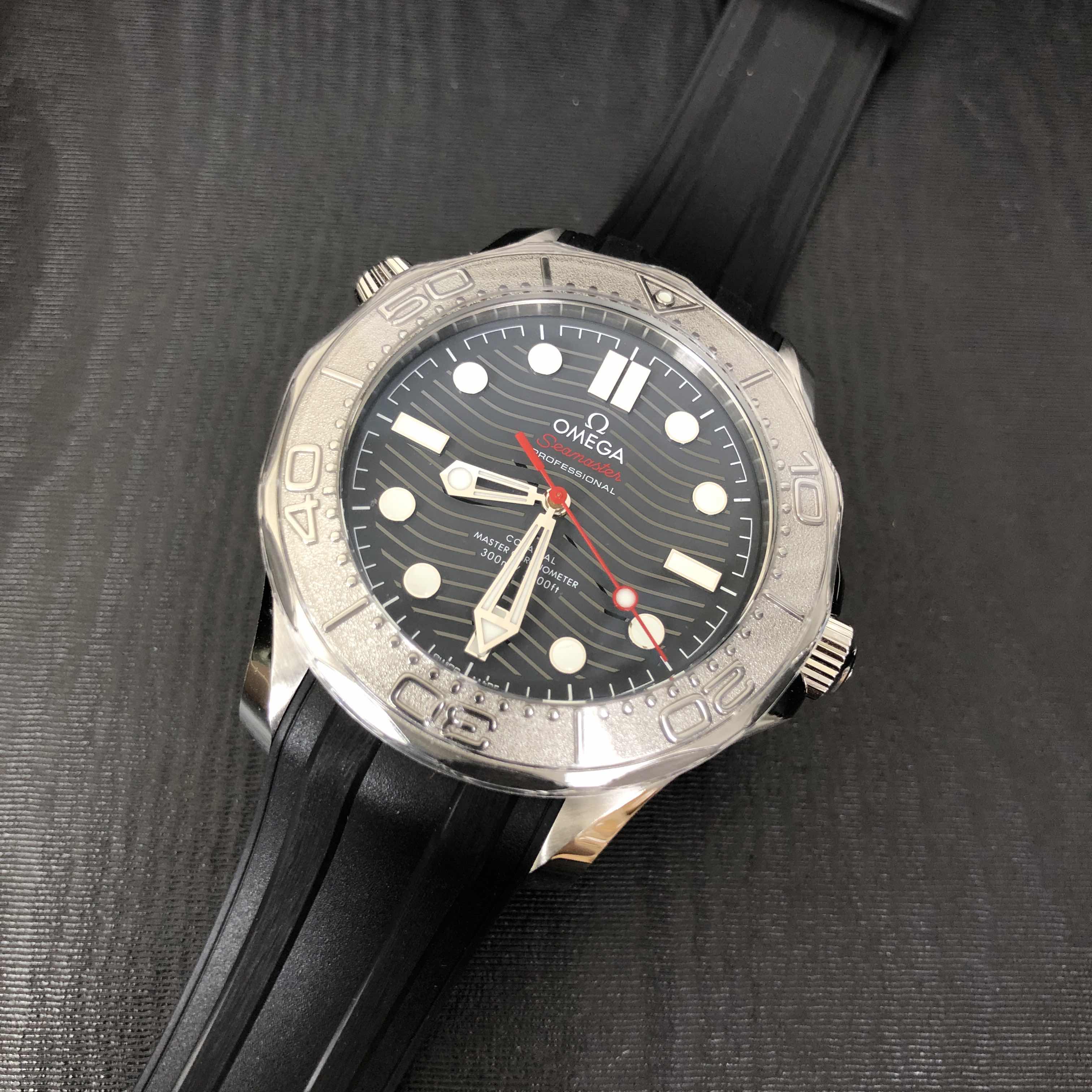 Omega SEAMASTER Automatic 42mm Stainless Steel Black Dial Replica Watch, Model 210.32.42.20.01.002 - Image 5