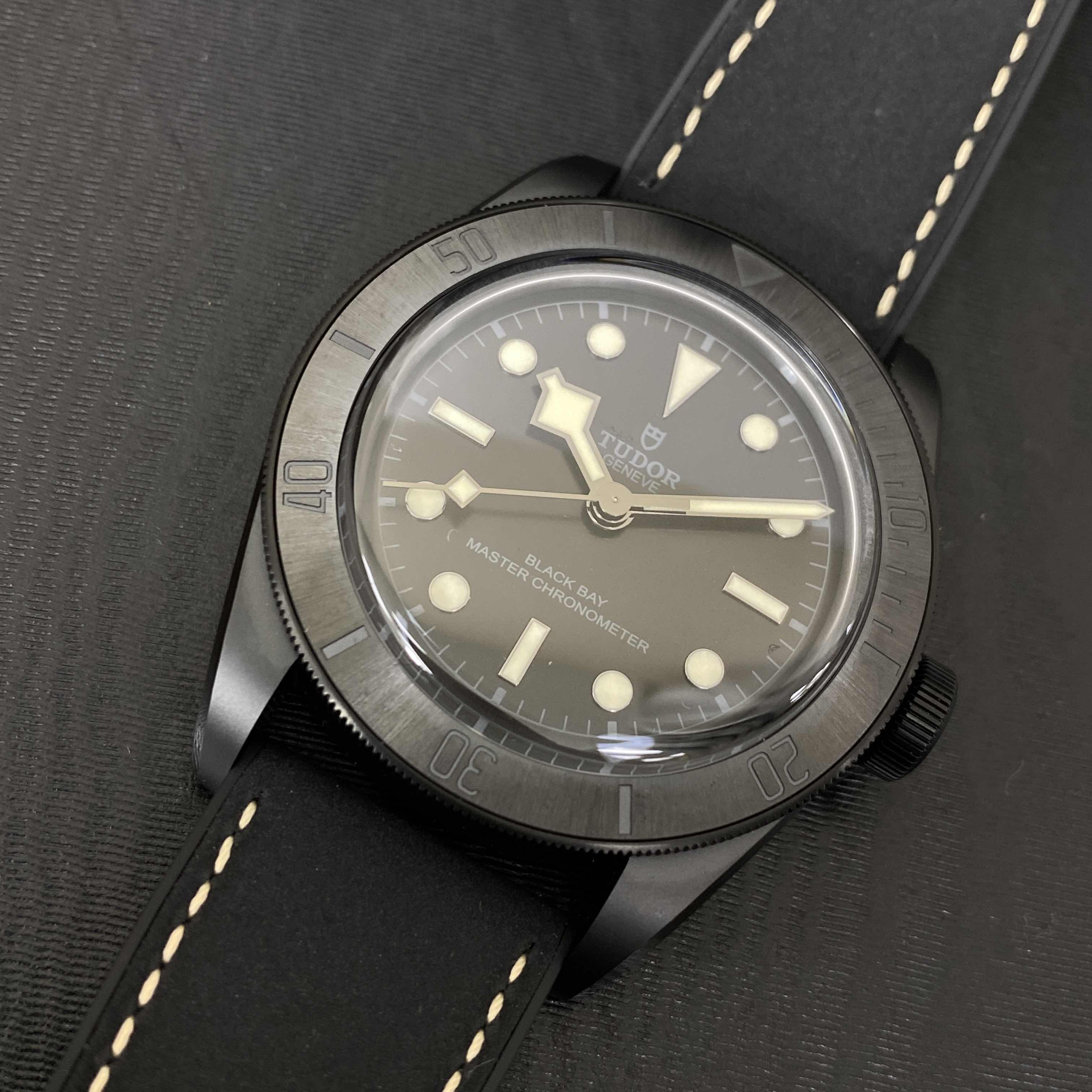 Tudor 79210CNU Black Bay Ceramic Replica Watch, Automatic Movement, Swiss, 41mm, Black Leather Strap - Image 5