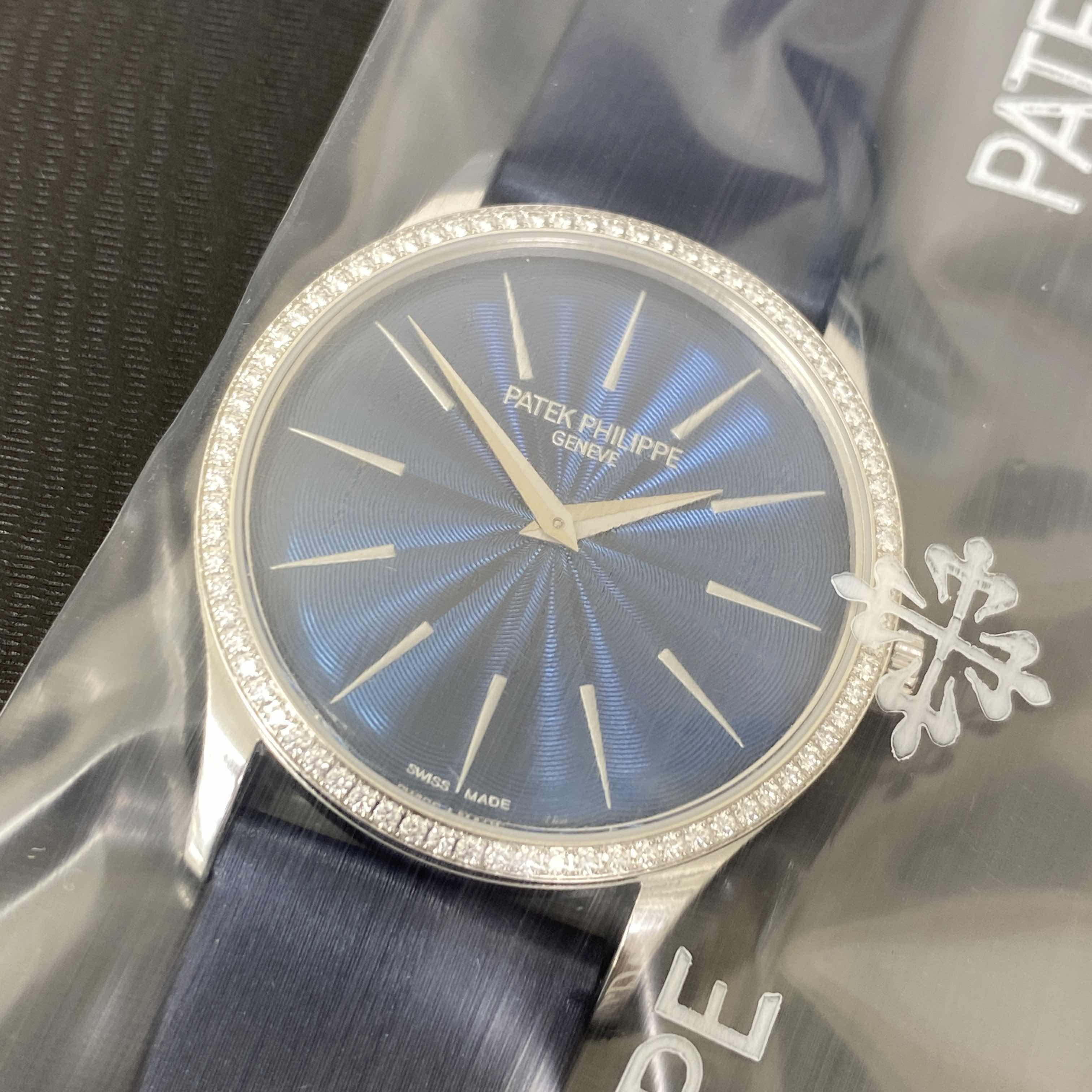 Patek Philippe 4997/200G-001 Calatrava Replica Watch, Automatic, Blue Dial, 18kt White Gold & - Image 4