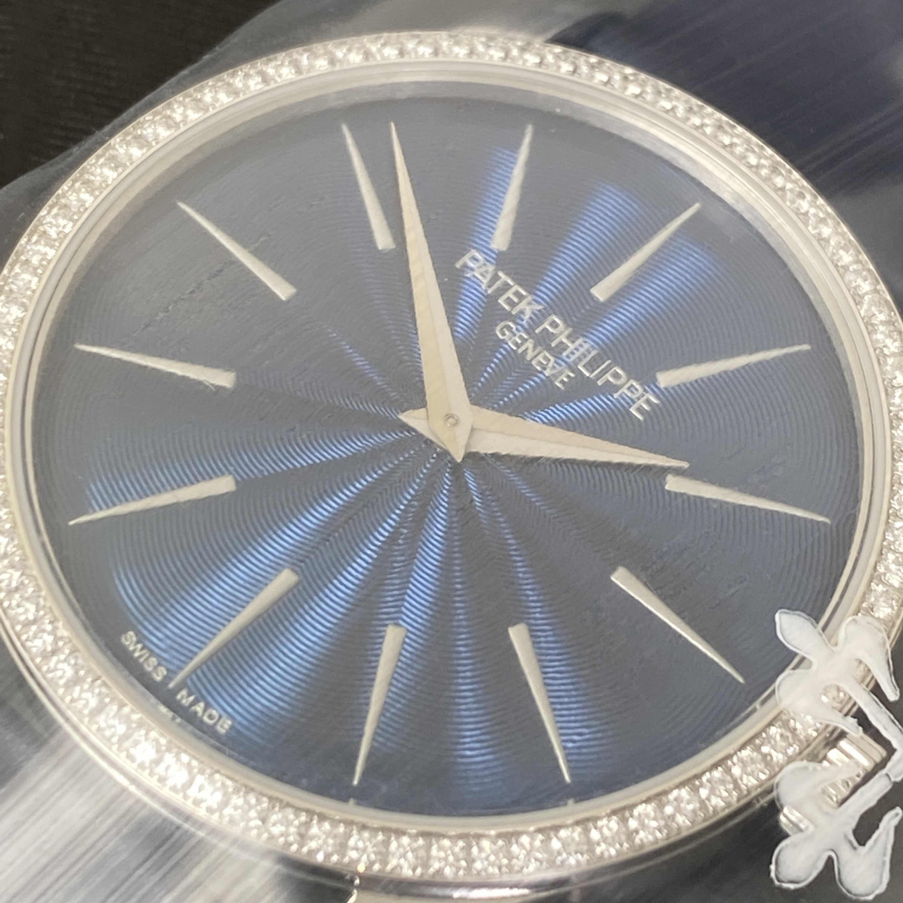 Patek Philippe 4997/200G-001 Calatrava Replica Watch, Automatic, Blue Dial, 18kt White Gold & - Image 5