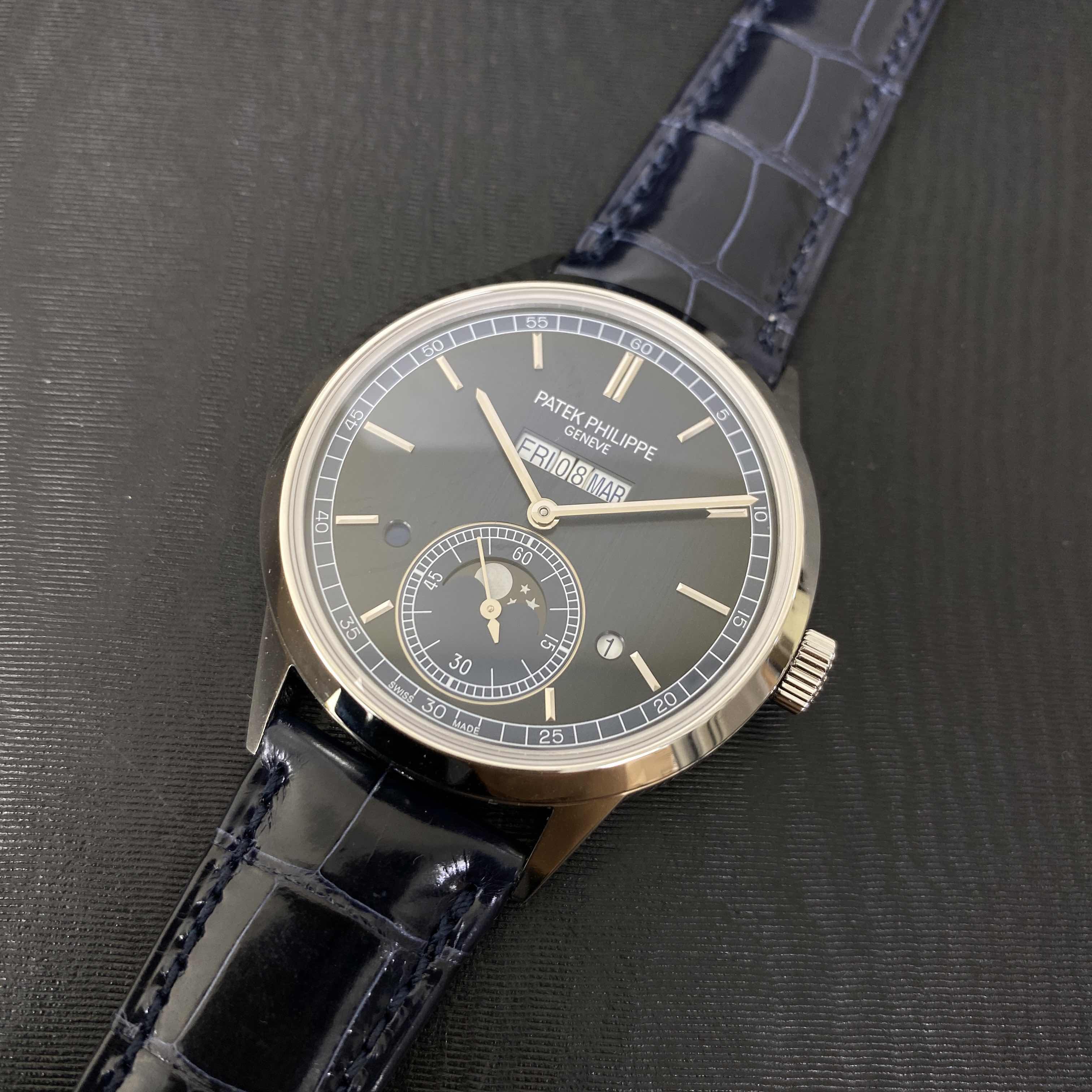 Patek Philippe 5236P-001 Replica Watch - Automatic Platinum - Dark Blue Dial Alligator Strap - Image 5
