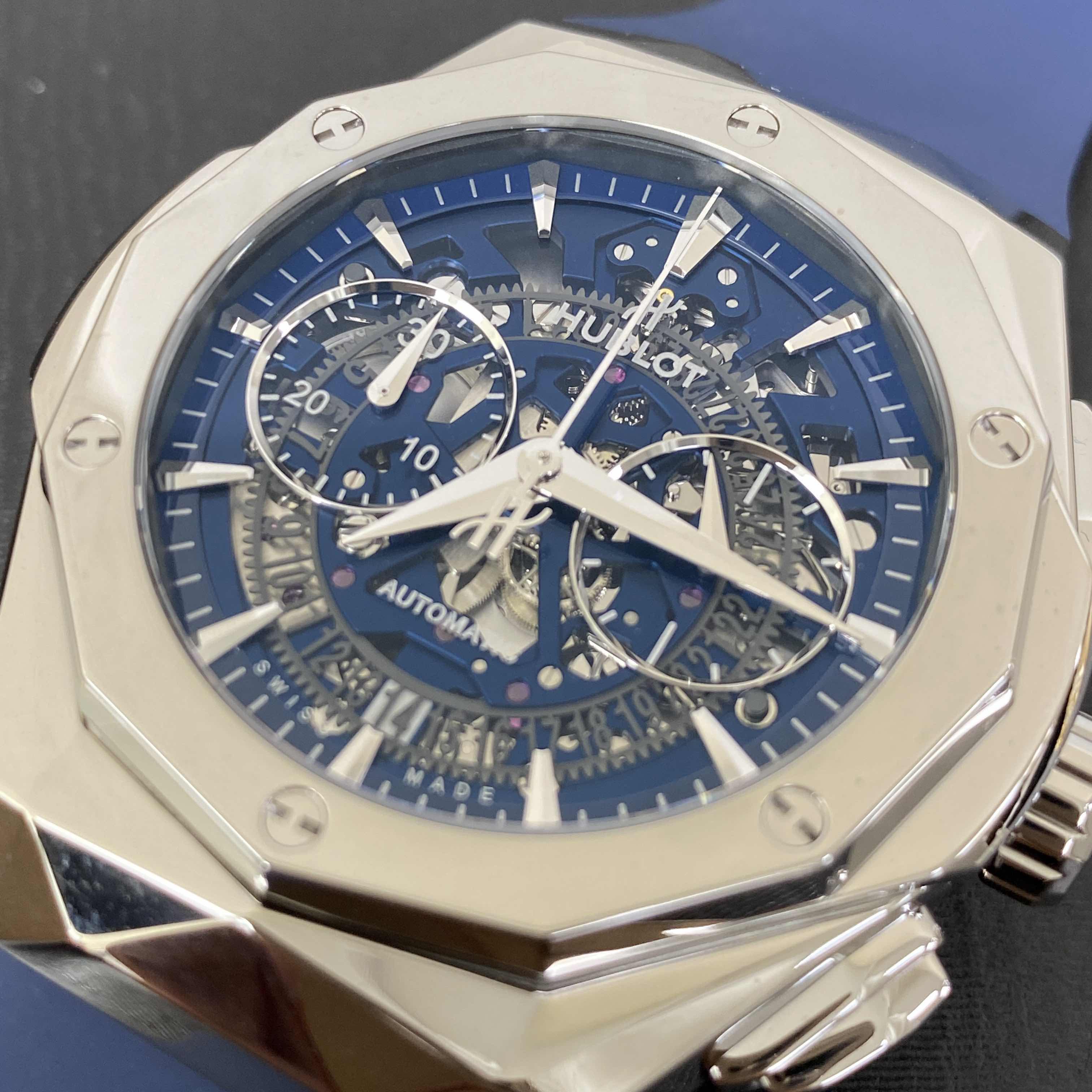 Hublot Classic Fusion 525.NX.5170.RX.ORL21 Automatic Titanium Transparent Dial Blue Rubber Replica - Image 5