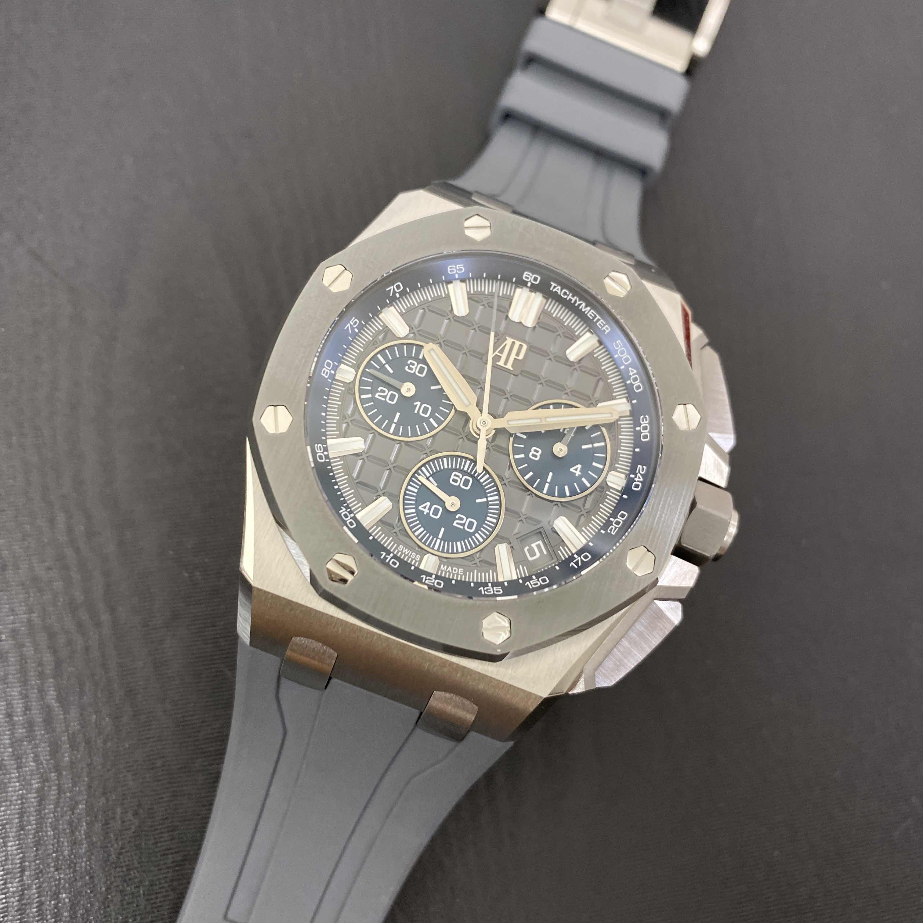 26420IO.OO.A009CA.01 - Audemars Piguet Royal Oak Offshore Replica Watch Titanium Automatic Gray Dial - Image 5