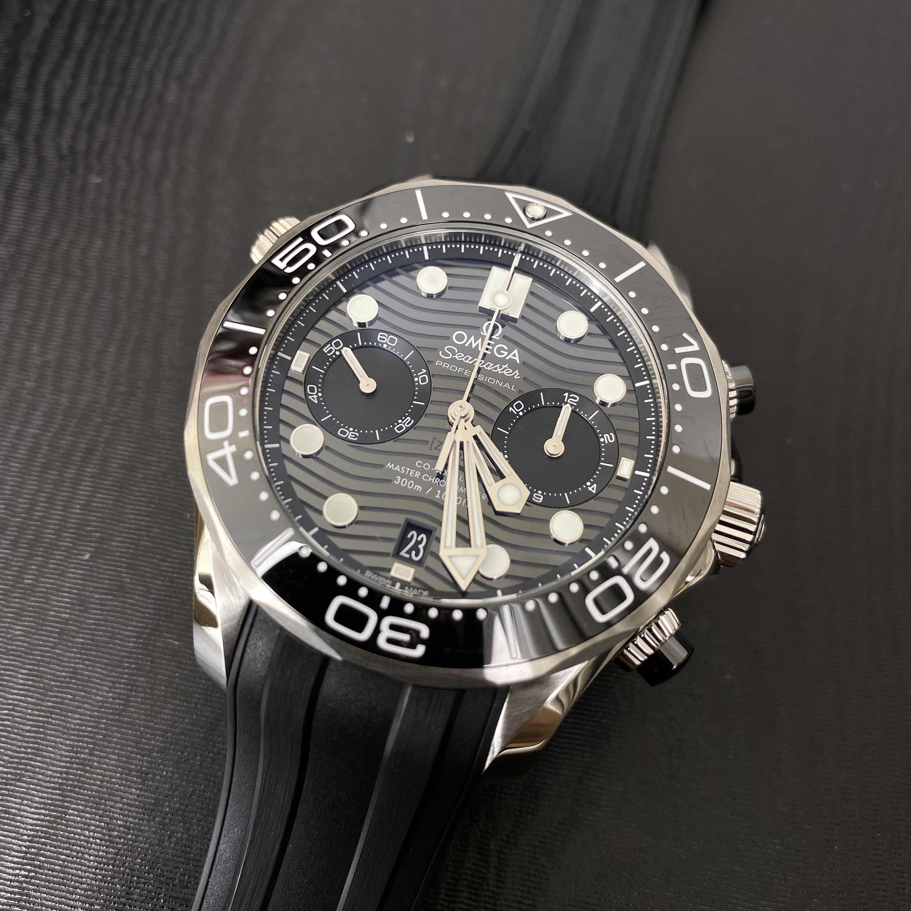 Omega 210.32.44.51.01.001 SEAMASTER Automatic Stainless Steel Black Dial Rubber Strap Replica Watch - Image 5