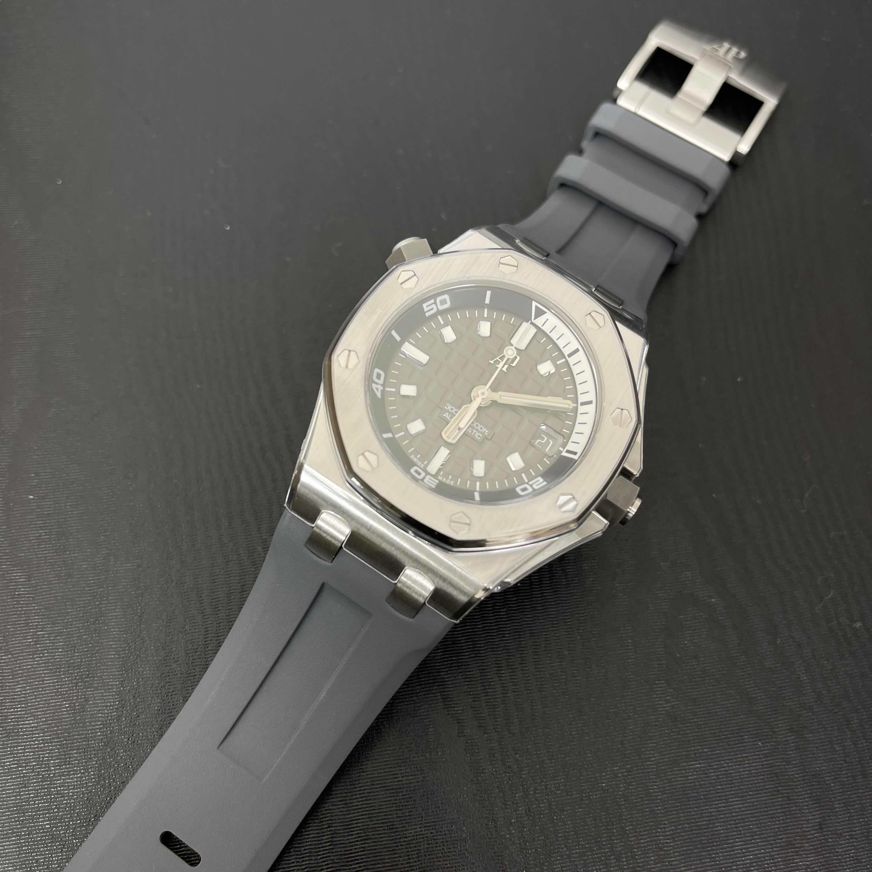 Audemars Piguet 15720ST.OO.A009CA.01 Royal Oak Offshore Replica Watch, Gray Dial, Rubber Strap - Image 5
