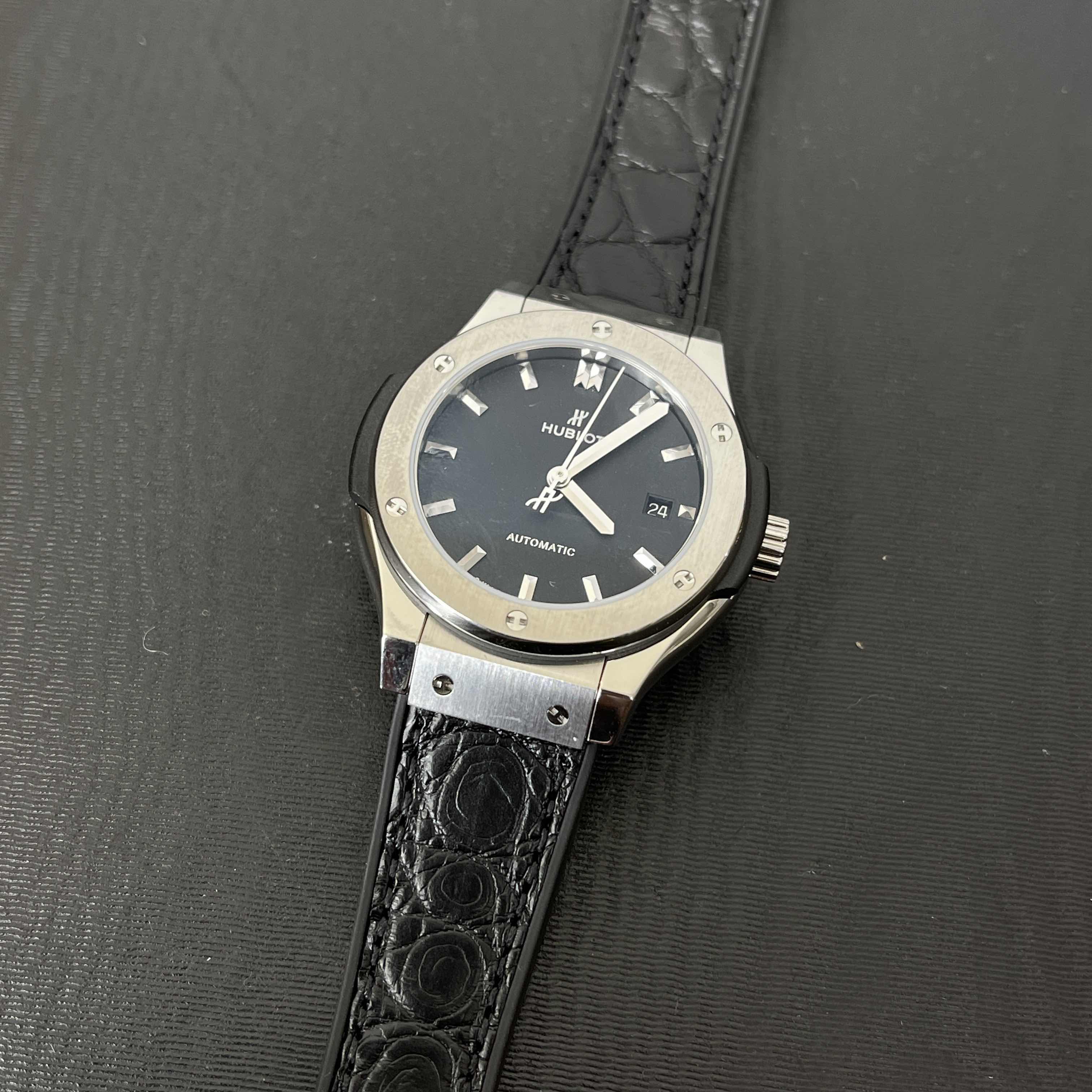 Hublot 582.NX.1170.LR Classic Fusion Auto Titanium Watch, 33mm Case, Black Alligator Strap - Image 5