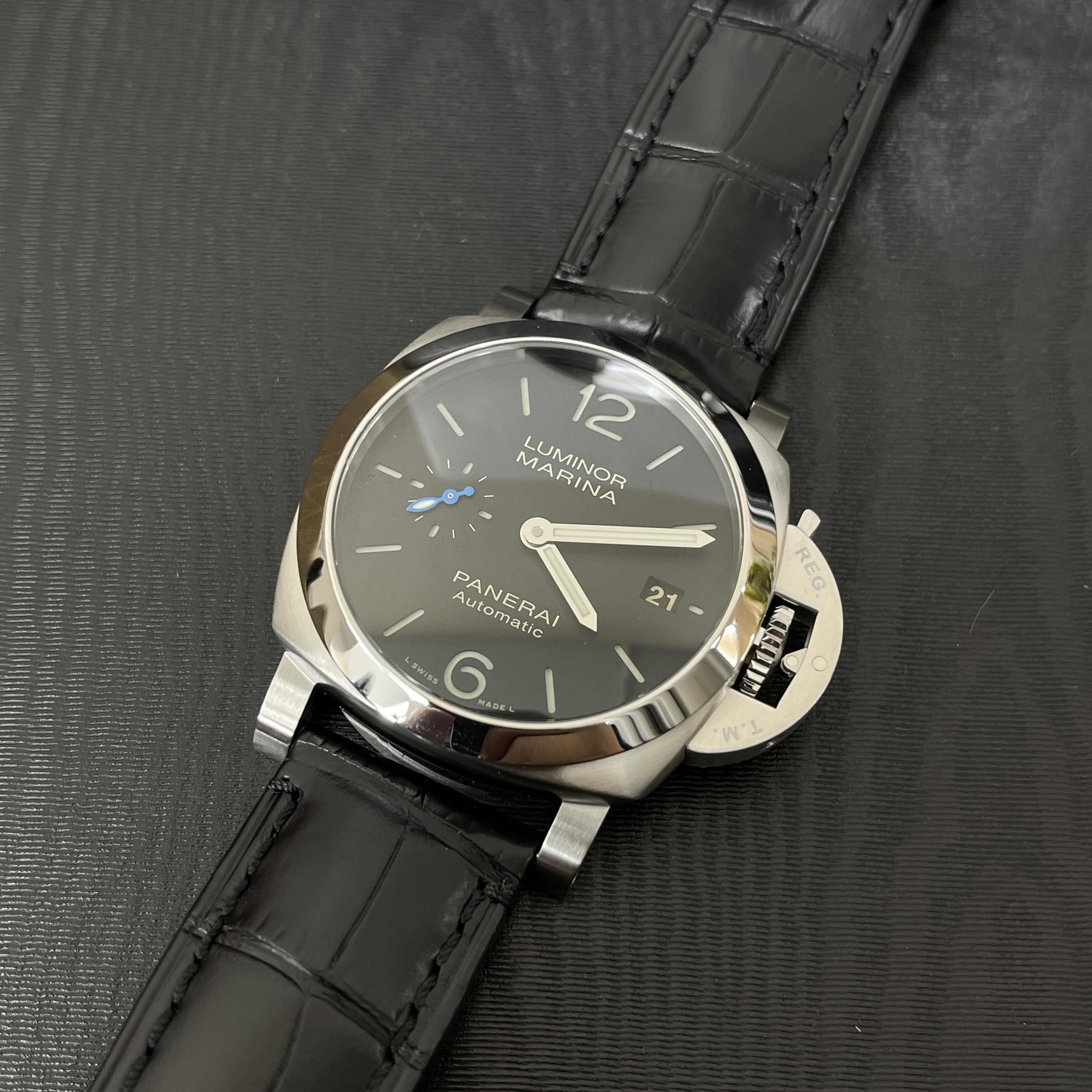 Panerai PAM01272 LUMINOR MARINA Auto Swiss Movt 40mm SS Black Dial Alligator Strap Replica Watch - Image 5