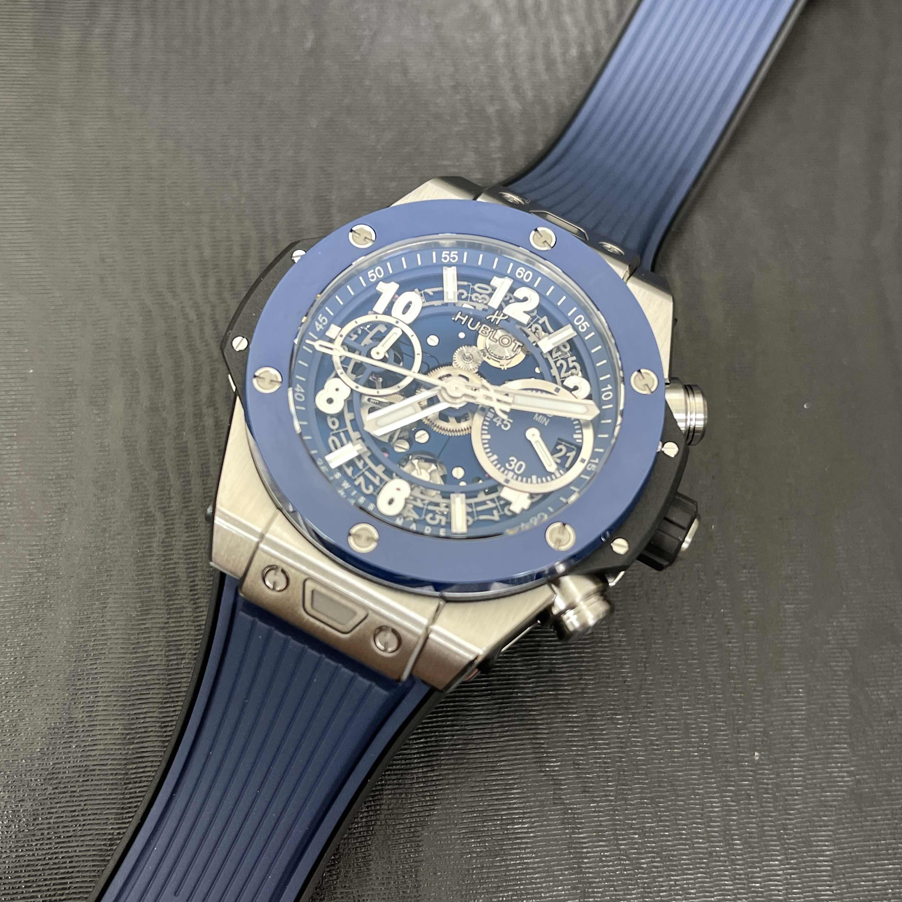 Hublot Big Bang 441.NL.5171.RX Automatic Titanium Transparent Dial Blue Rubber Strap Replica Watch - Image 5