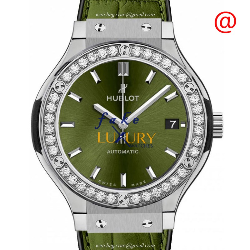 Hublot 565.NX.8970.LR.1204 CLASSIC FUSION Auto Titanium Diamond Green Dial Alligator Strap Replica - Luxury Replica Watch