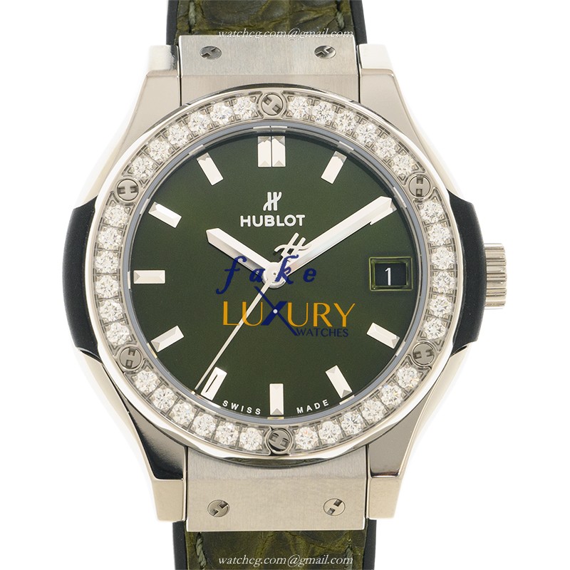 Hublot 581.NX.8970.LR.1104 Classic Fusion Quartz Titanium & Diamond Green Dial Green Alligator - Luxury Replica Watch
