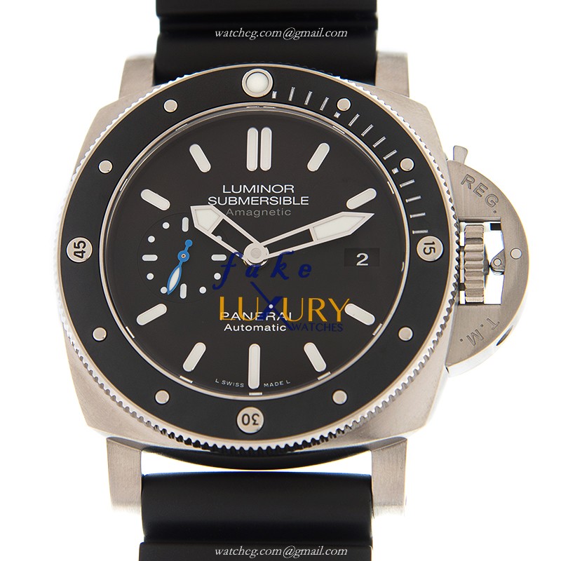 Panerai PAM01389 Luminor Replica Watch - Automatic - Titanium Case - Black Dial - Rubber Strap - Luxury Replica Watch